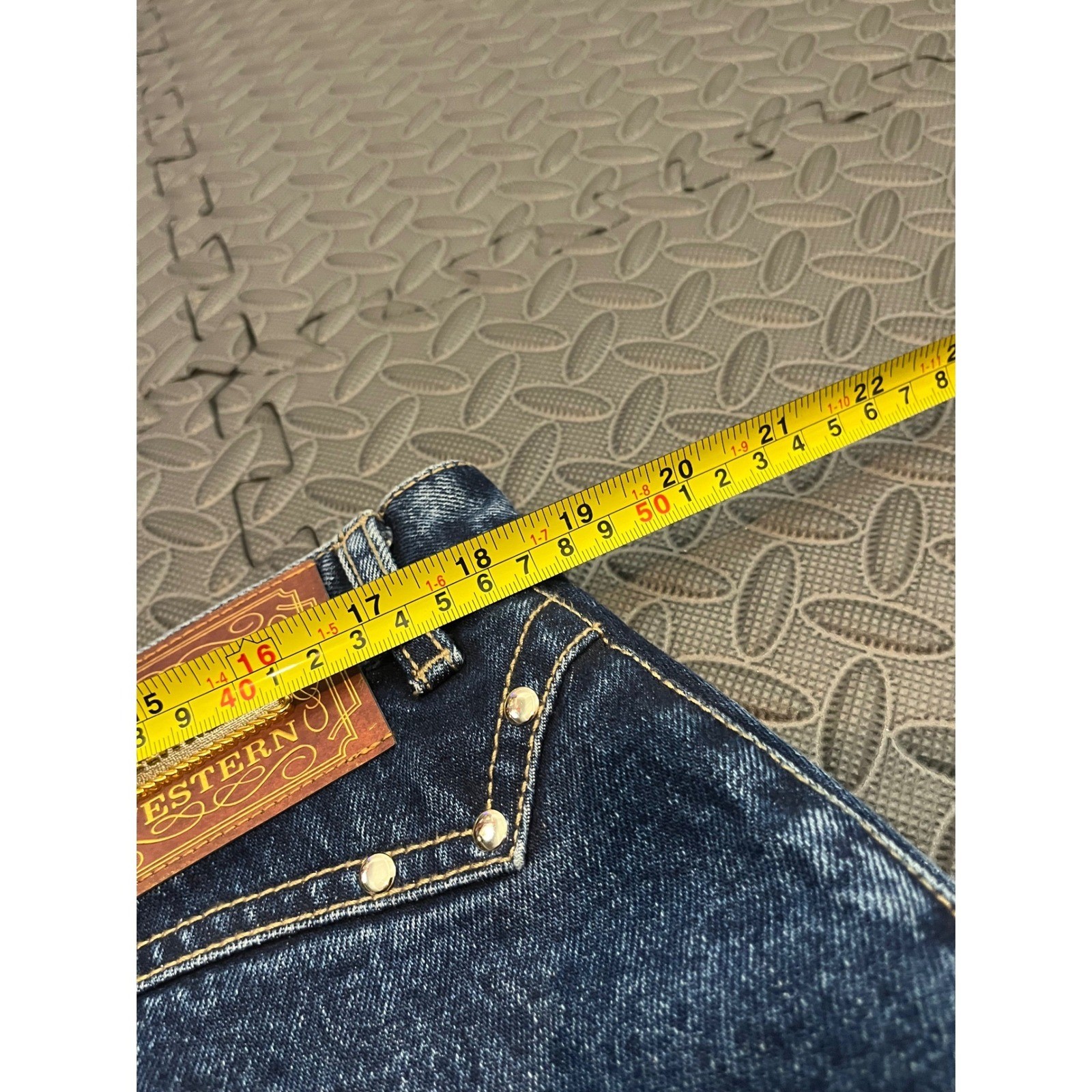 Lawman Western Jeans Womens 21/22 Blue Relaxed Fit High Rise Studded 90s Vintage