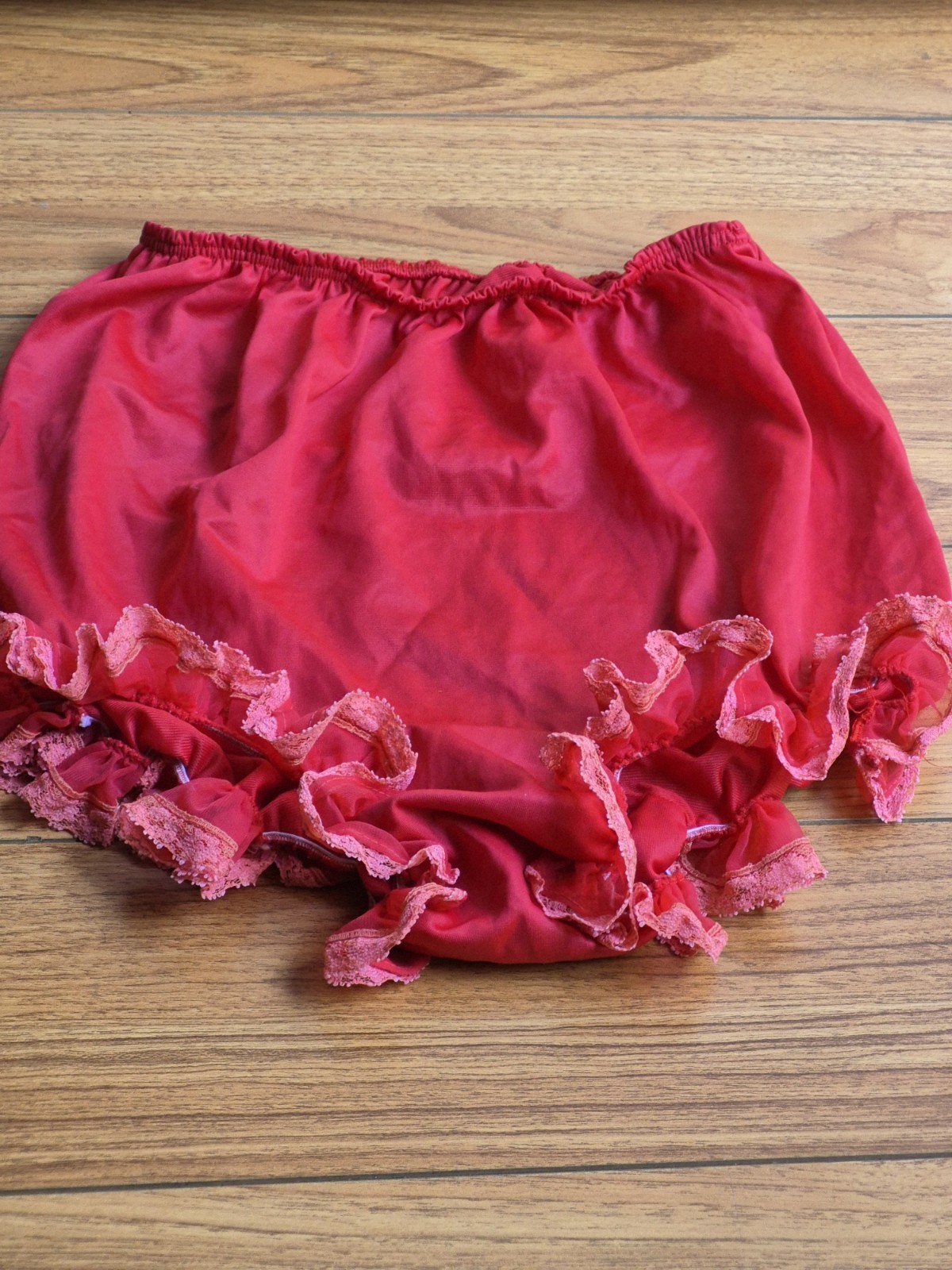 Vintage 70s Jer Marai Red Nylon High Waist Gusset Ruffle Lace Pin Up Panties