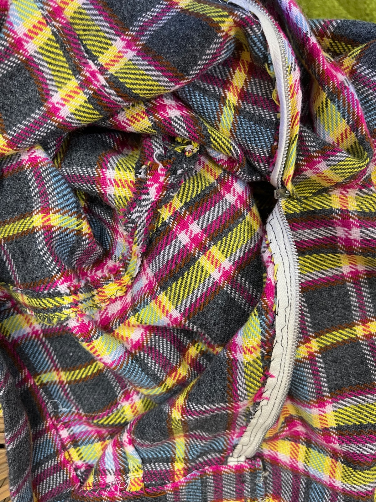 EUC Vintage 60s 70s Handmade Plaid Wool Blend Wide Leg High Waist Pants XS