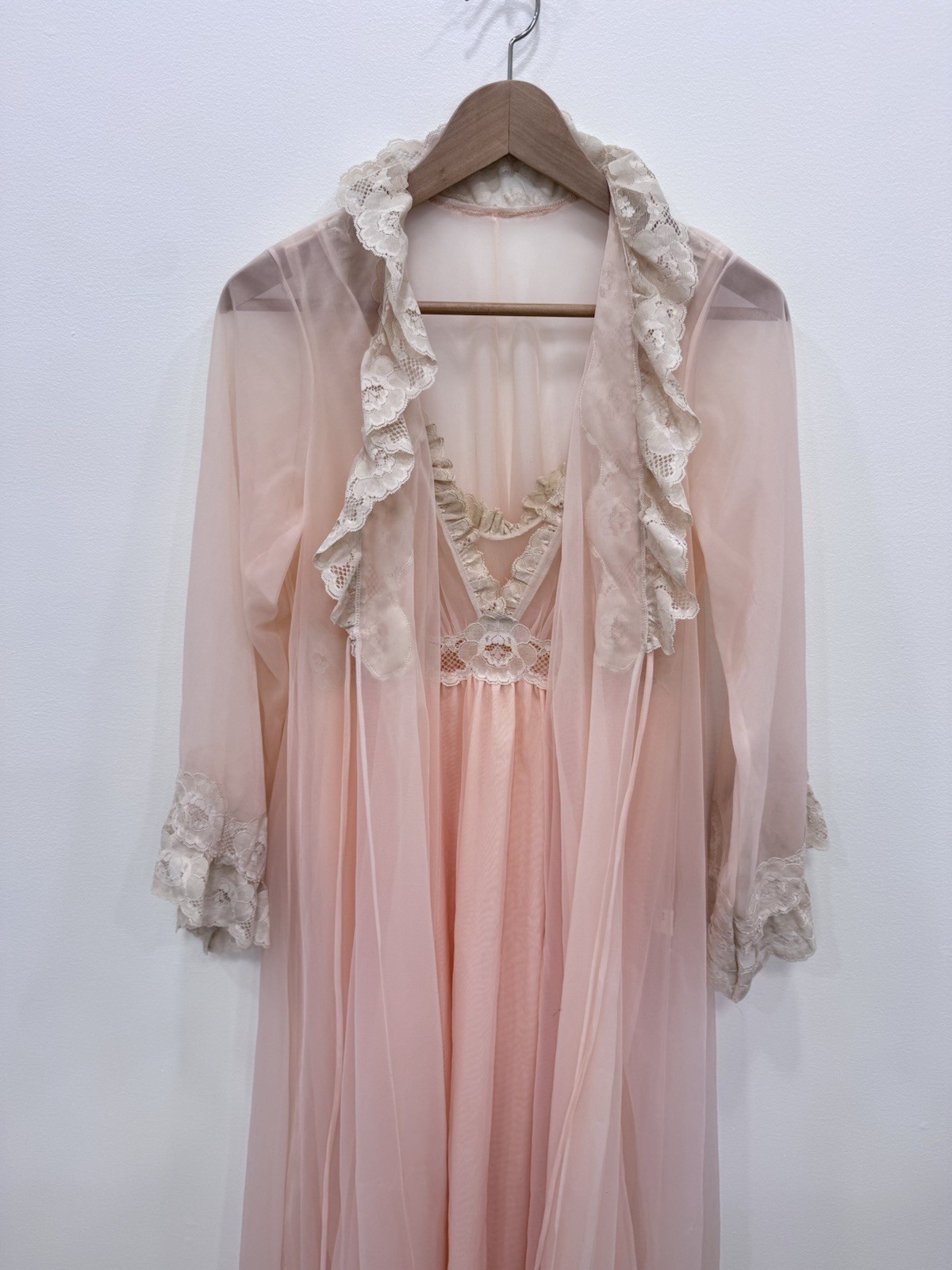 VTG Intime Two Layer Chiffon Lace Nightgown Peignoir Robe Set Sz M Delicate