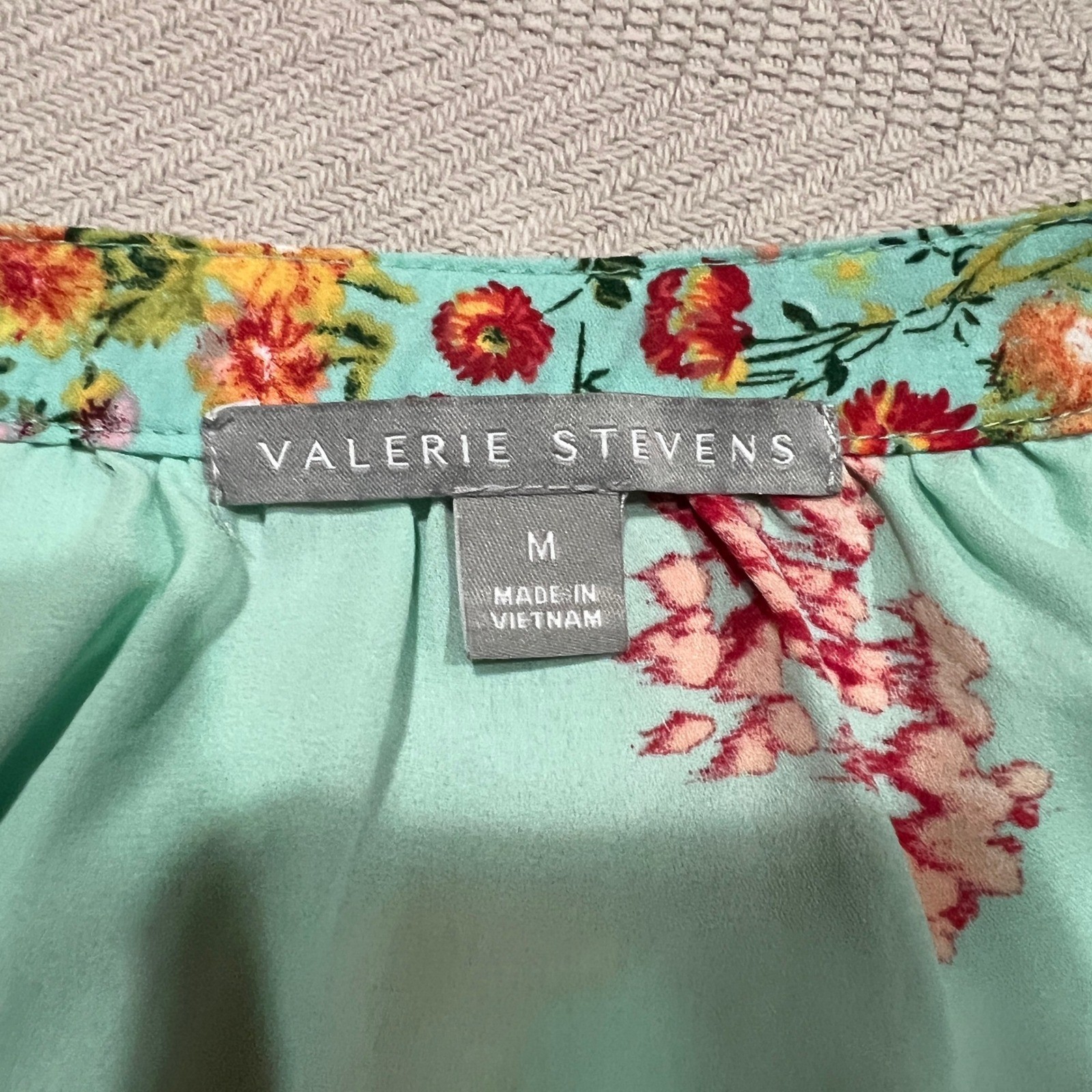 Valerie Stevens Women’s Med Floral Boho Peasant Tunic Top Multicolor Lightweight