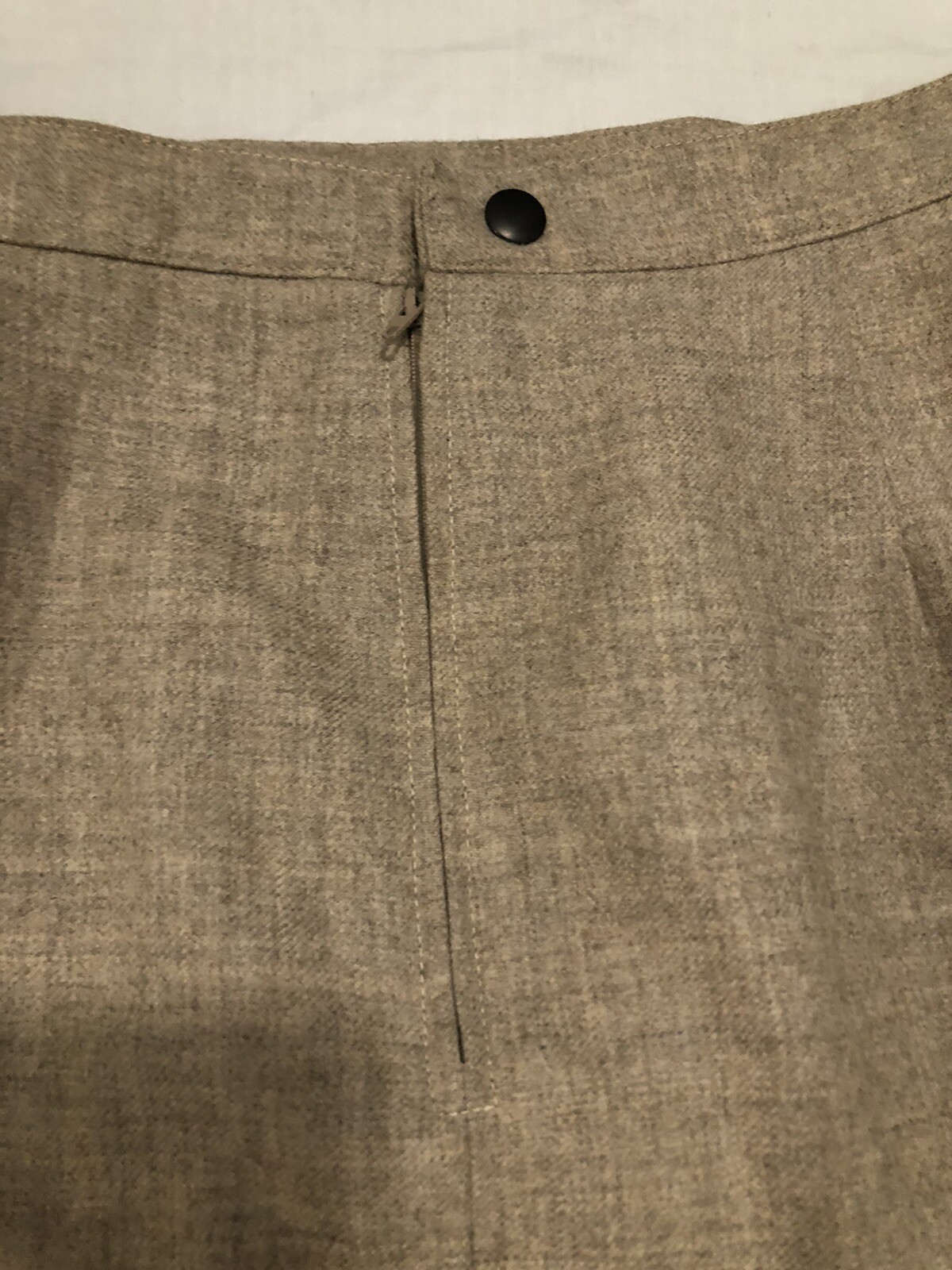 Vintage Tan J. Tiktiner Cote D’Azur – Nice, Made in France Skirt Sz. 8 Or Sz. 40