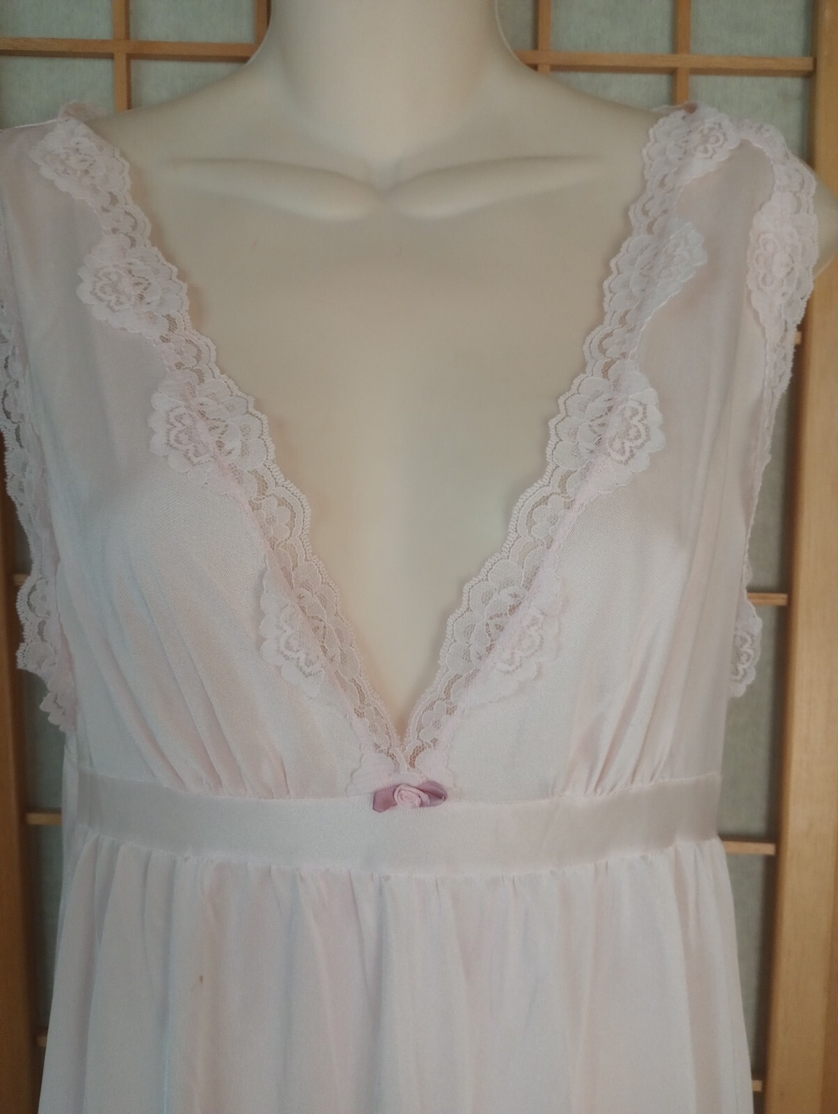 VTG Undercover Wear Pink Nightgown Maxi Deep V Bias Cut Lace Rolled Hem Sz Petit
