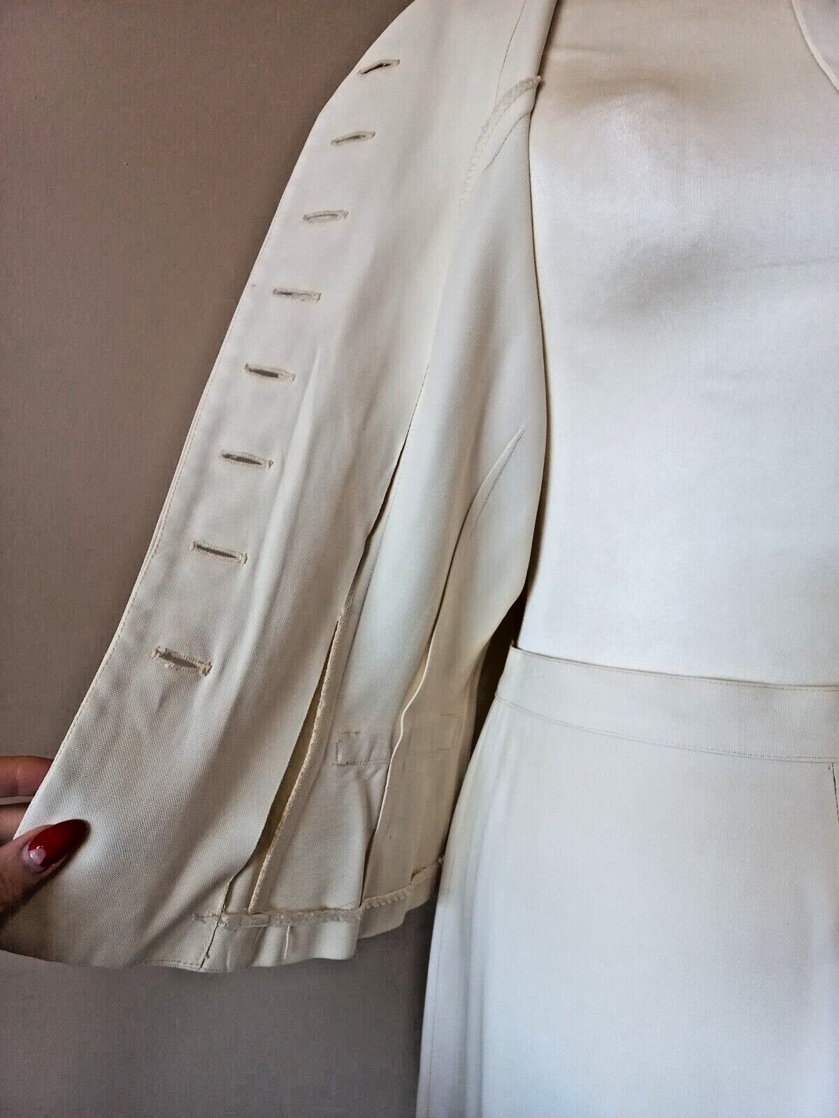 Vintage 1940s Ivory Rayon Old Hollywood Glamour Tailored Summer Skirt Suit S/M