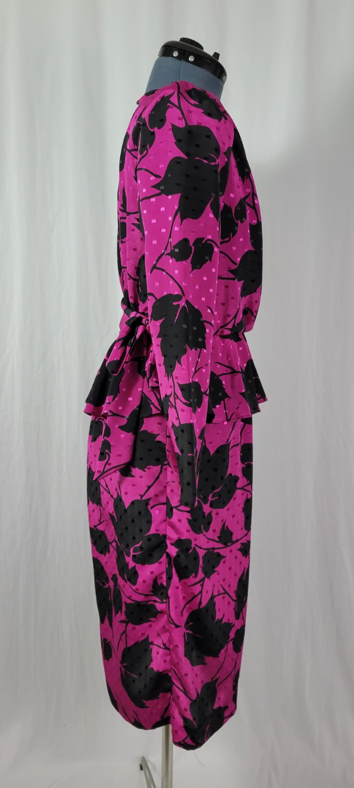 Vintage Jody of CA Pink & Black Faux Wrap Dress w Peplum & Tie Back Size 3/4