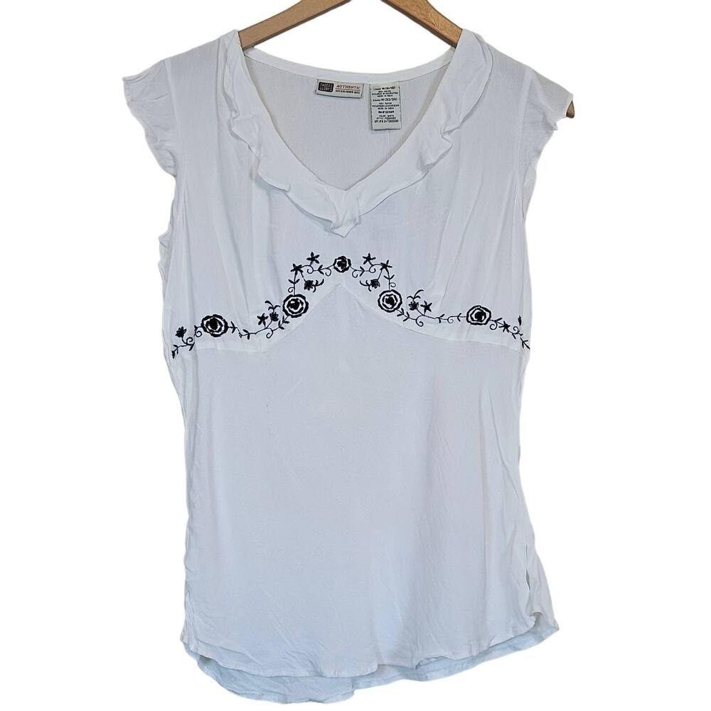 Faded Glory White Floral Embroidery Top Blouse Vintage Y2K Women’s Medium