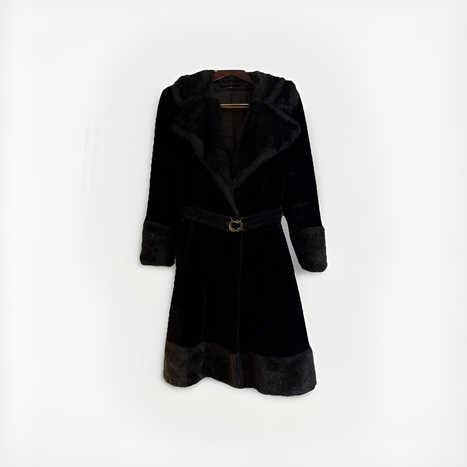 Vintage 1960s–70s Rogers Gallery Ltd Black Velvet Coat Faux Fur Trim Union Made