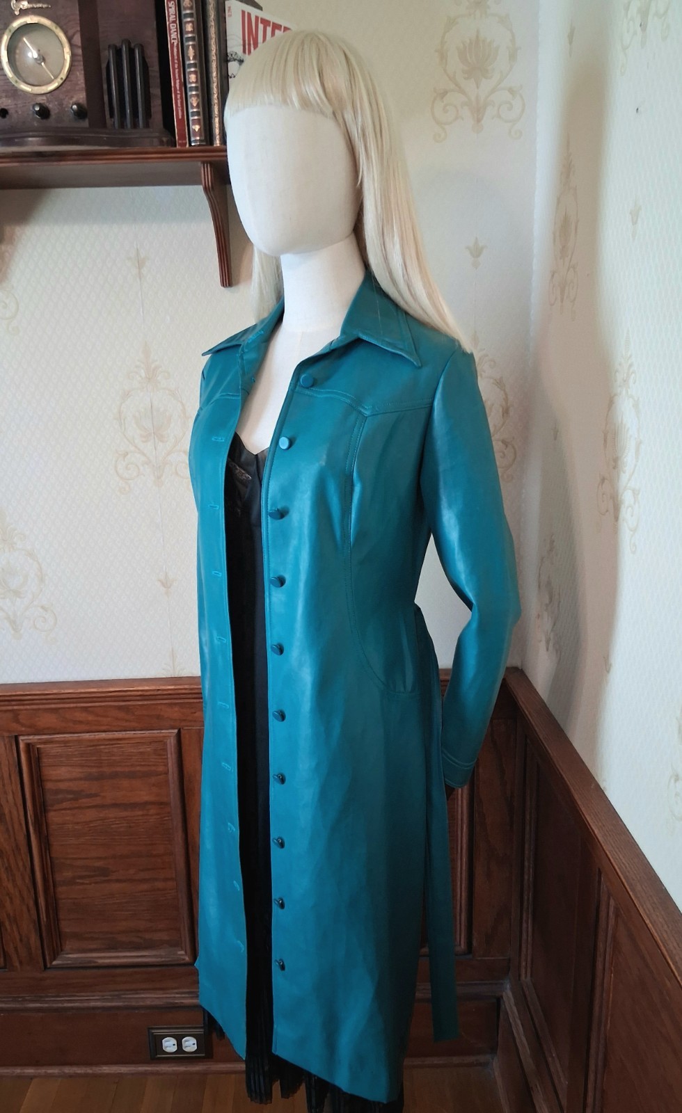 Vintage 1960s 1970s Teal Vegan Leather Dagger Collar Mod Spy Girl Trench Coat