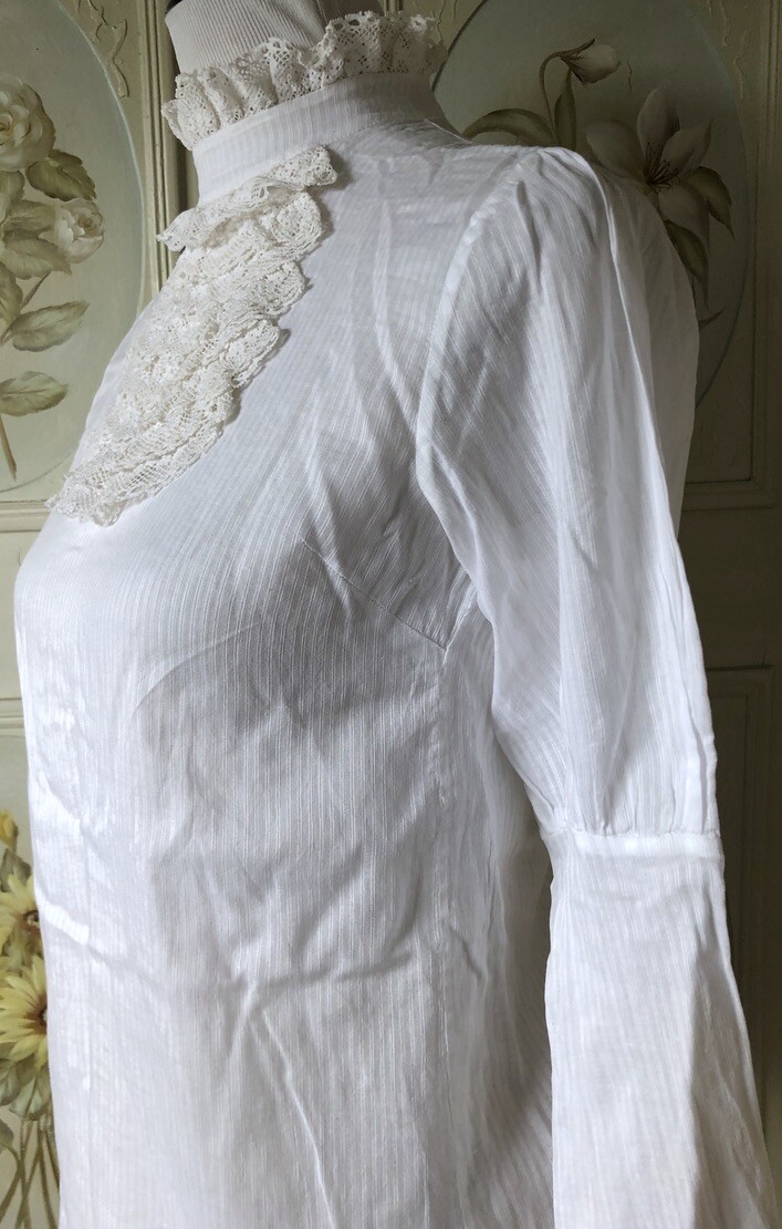 VTG VICTORIAN STYLE ANTIQUE? WHITE 100% COTTON BLOUSE TOP PUFF SLEEVES LACE EUC