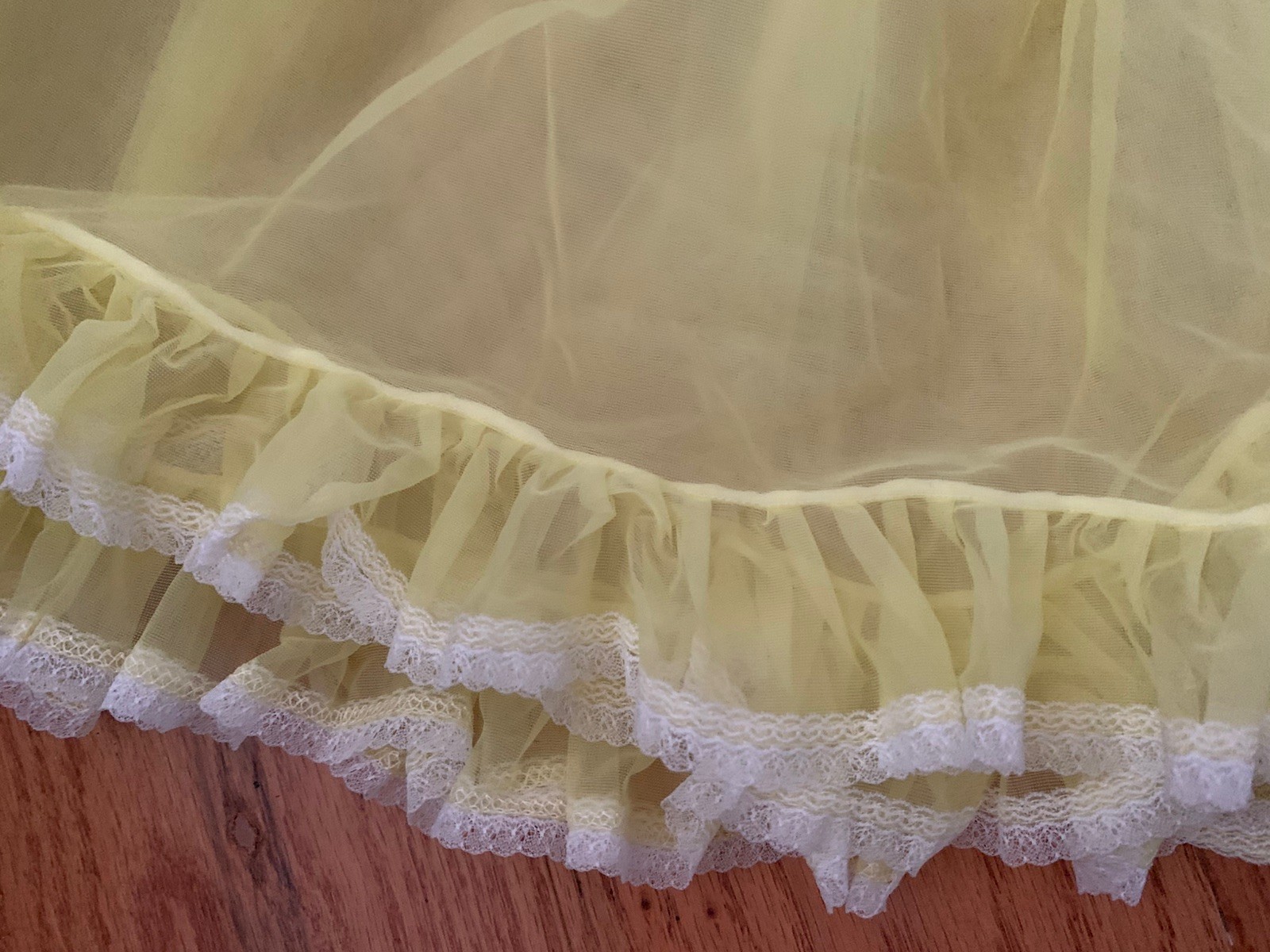 Vtg Yellow Chiffon Nylon Double Layer Half Slip Size 5 Small