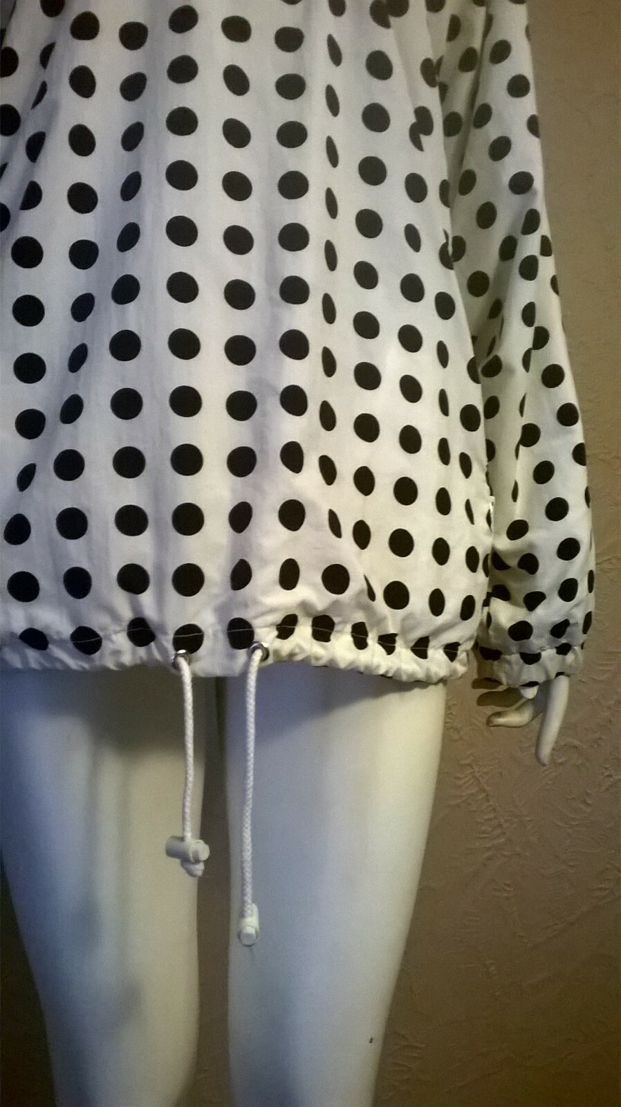 VTG 80’s „MIstal” Black & White Polka Dot Dolman Sleeve/Hooded Ski Jacket M