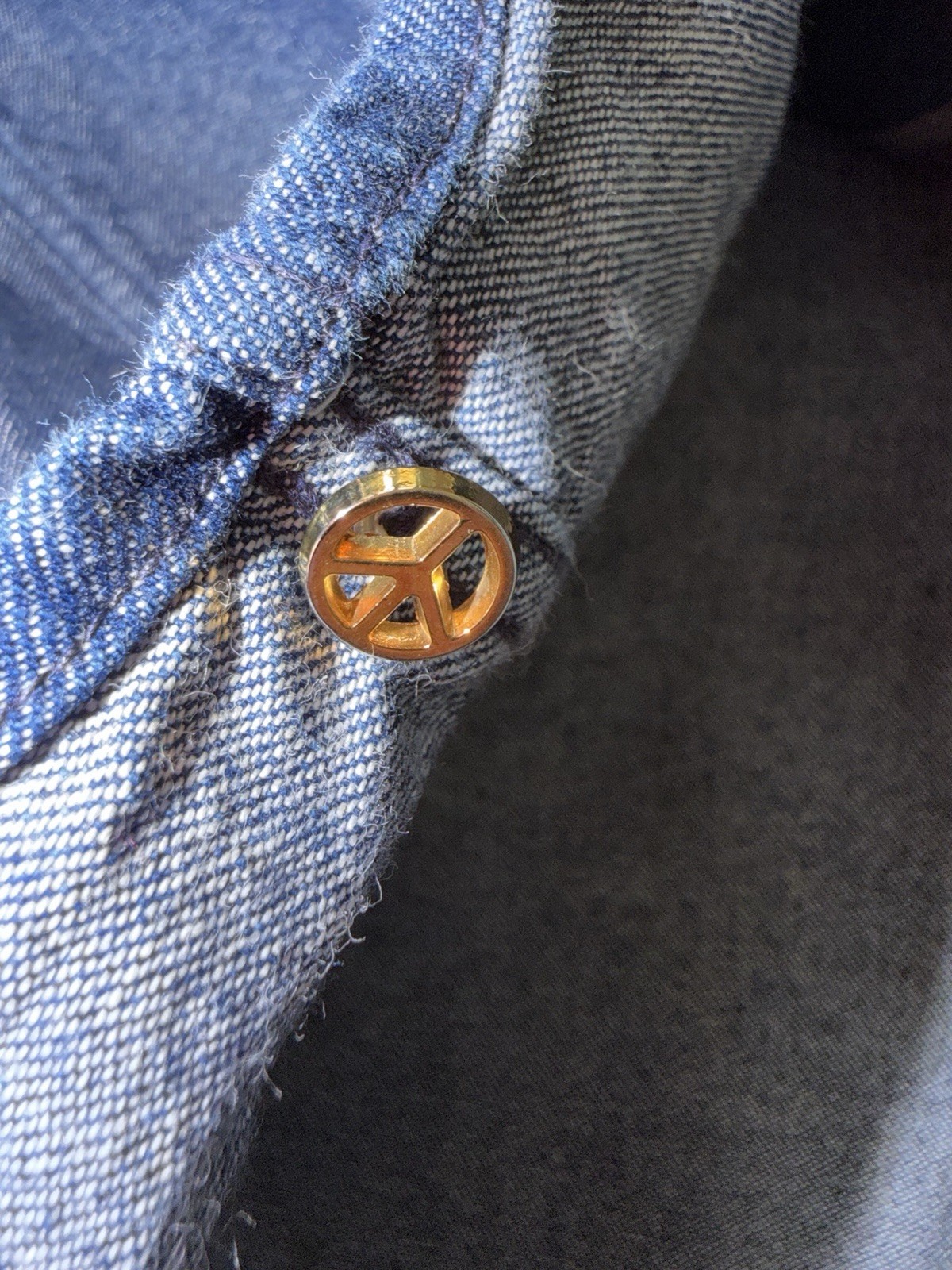 VTG 90s Franco Moschino Jeans Iconic Backwards Heart Peace Signs Denim Shirt MED