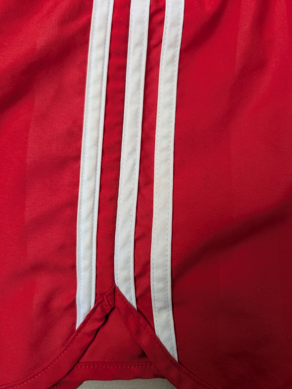 Adidas Sprinter Glanz Womens Shorts L Red Sports Vintage Football Casual Retro