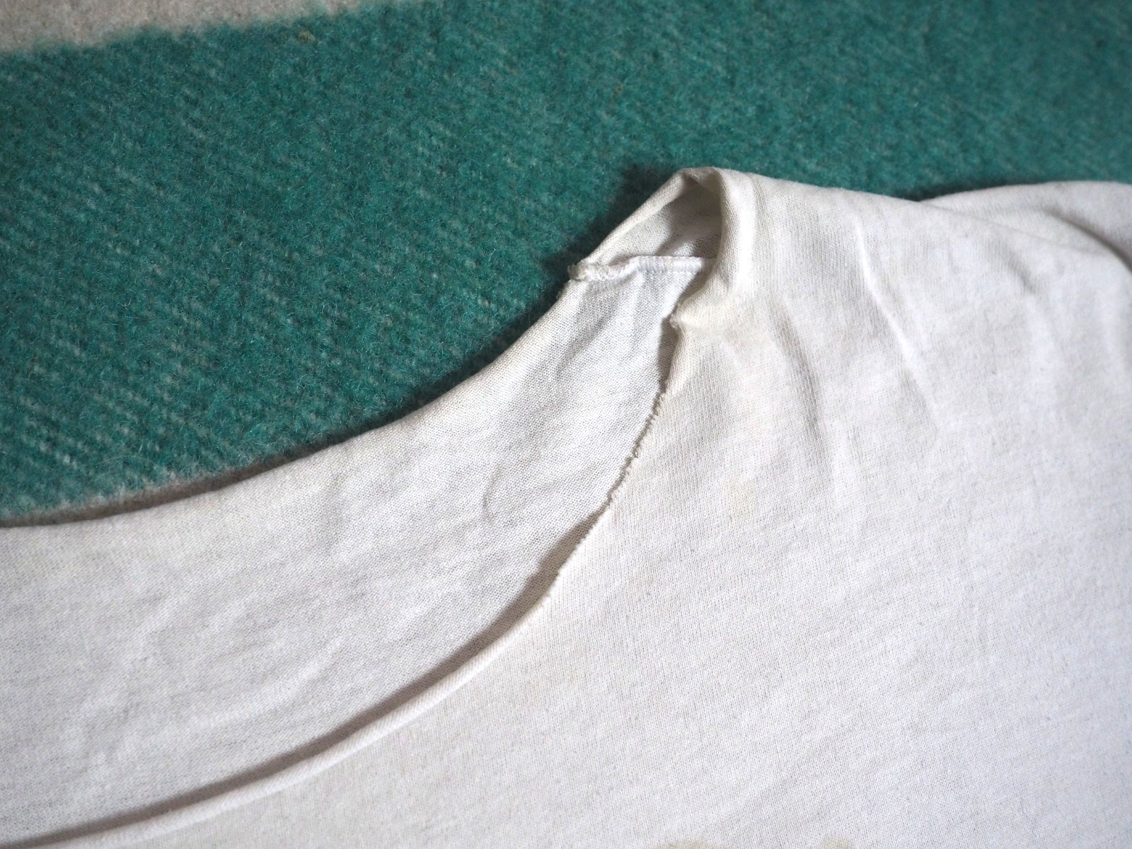 VTG 80s 90s Cat Pet Art Faded Distress Grunge Floral White Tee T-Shirt L Womens