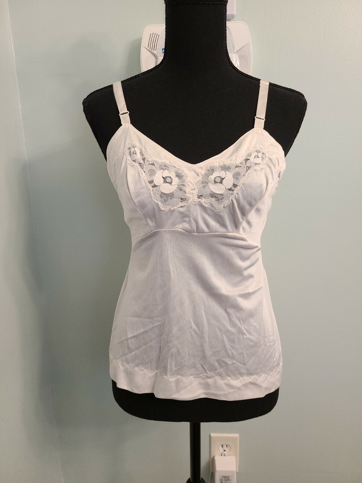 Vintage Camisole Lingerie By Vincent Nylon Adjustable Strap White Sz Medium