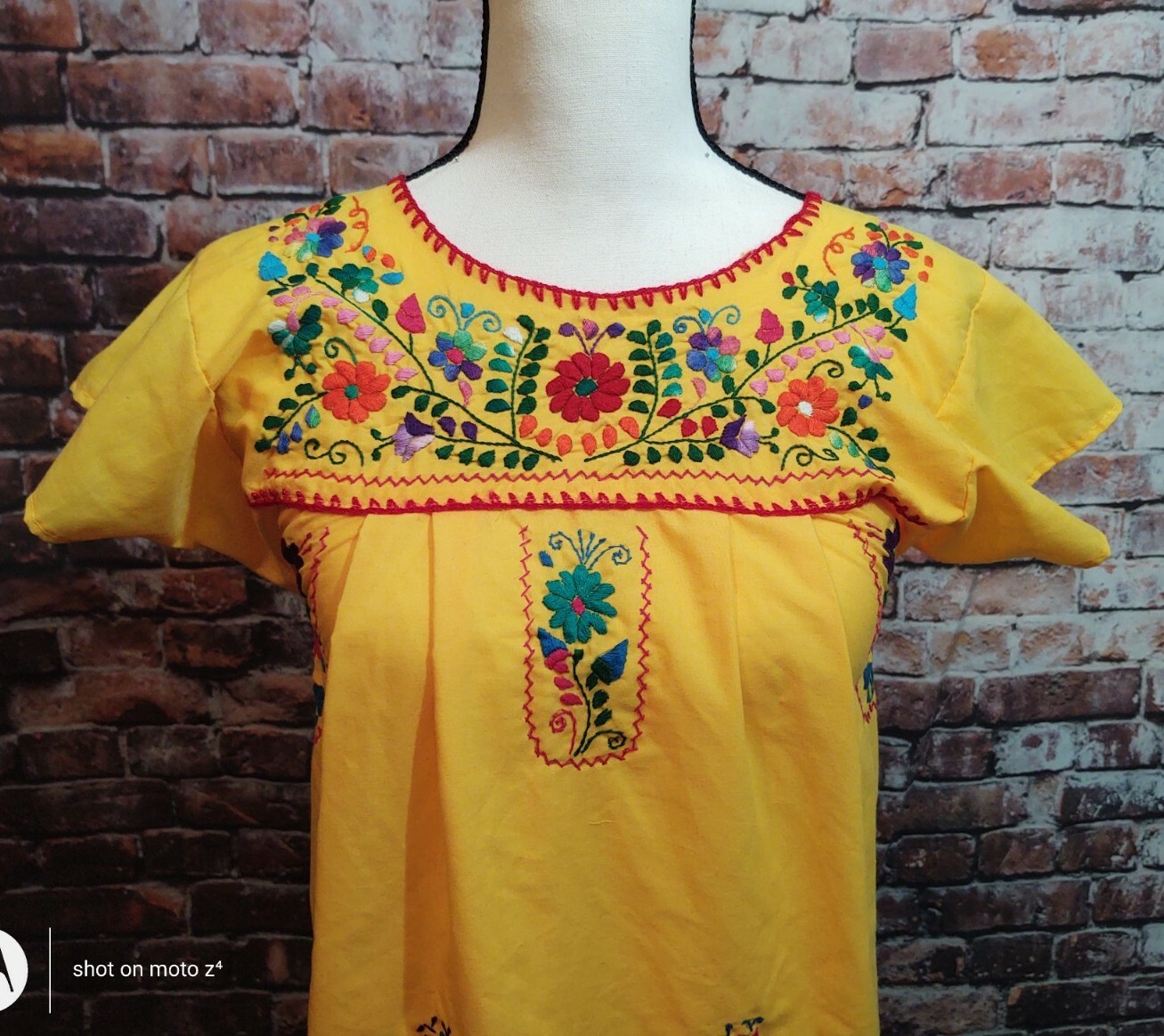 VINTAGE HANDMADE MULTICOLOR EMBROIDERED FLORAL HAWAIIAN DRESS OR SHIRT YELLOW