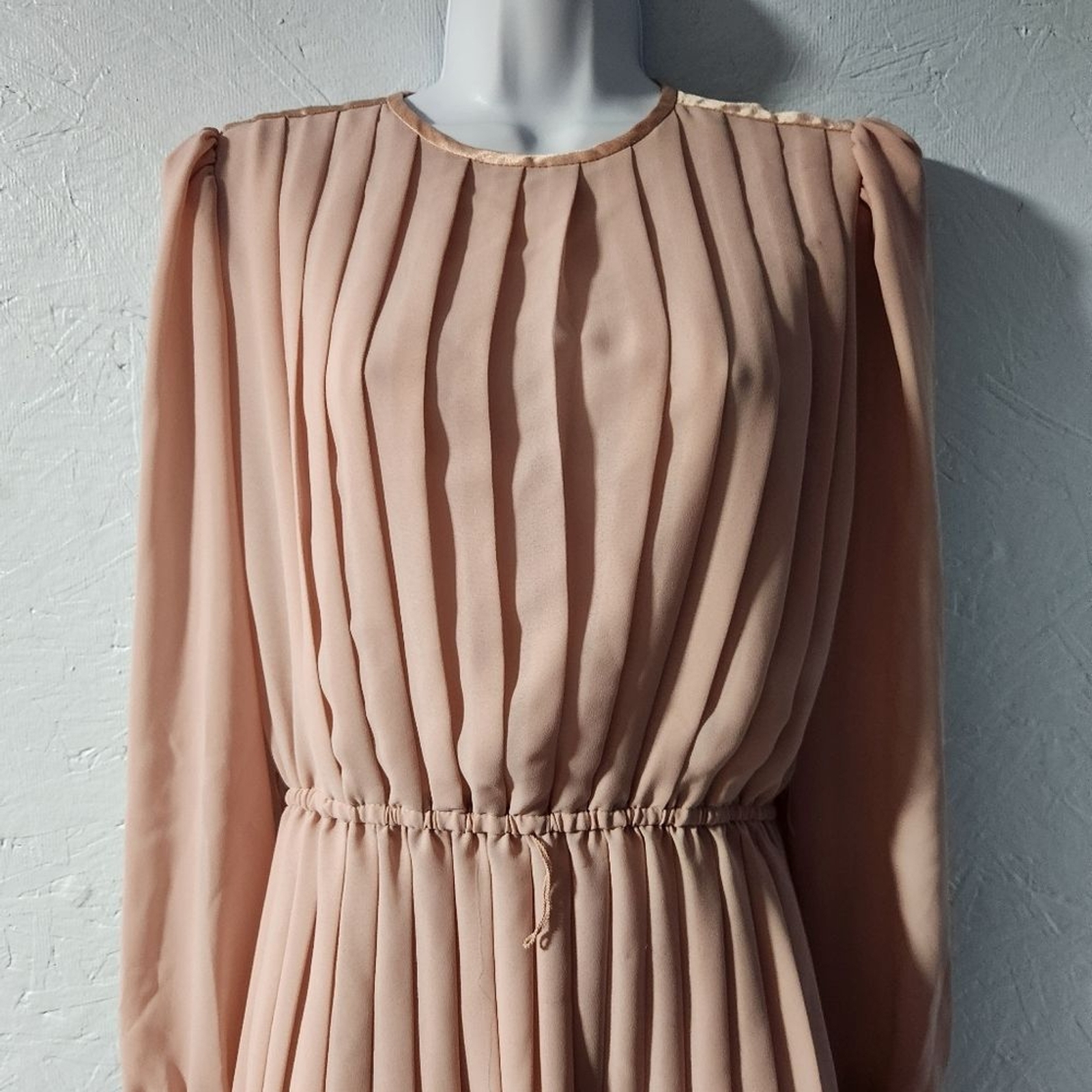 Vintage 1980s Lisa Michaels Pink Sheer Pleated Dress – Women’s Size Medium