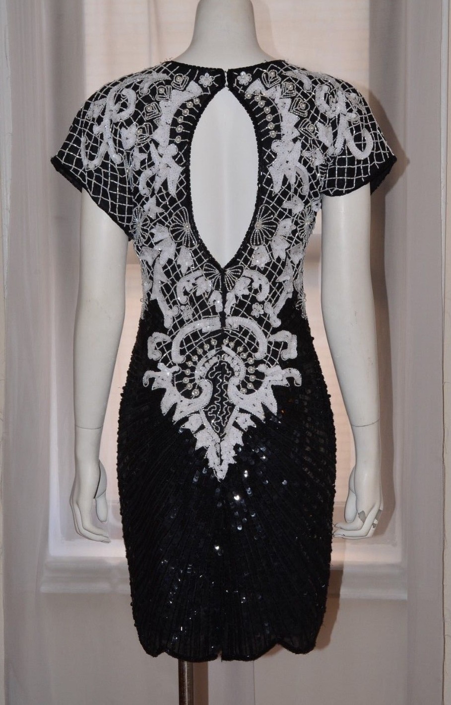 Vintage CARINA Black White Beaded Sequin Silk Evening Cocktail Dress Small S VTG