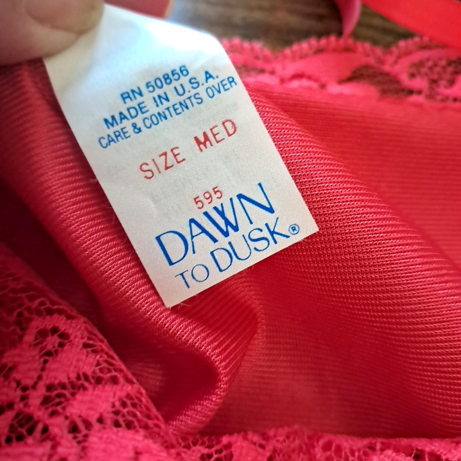 Vintage Dawn to Dusk Lace Satin Nylon Tank Cami Top Size M Red Goth Fairygrunge