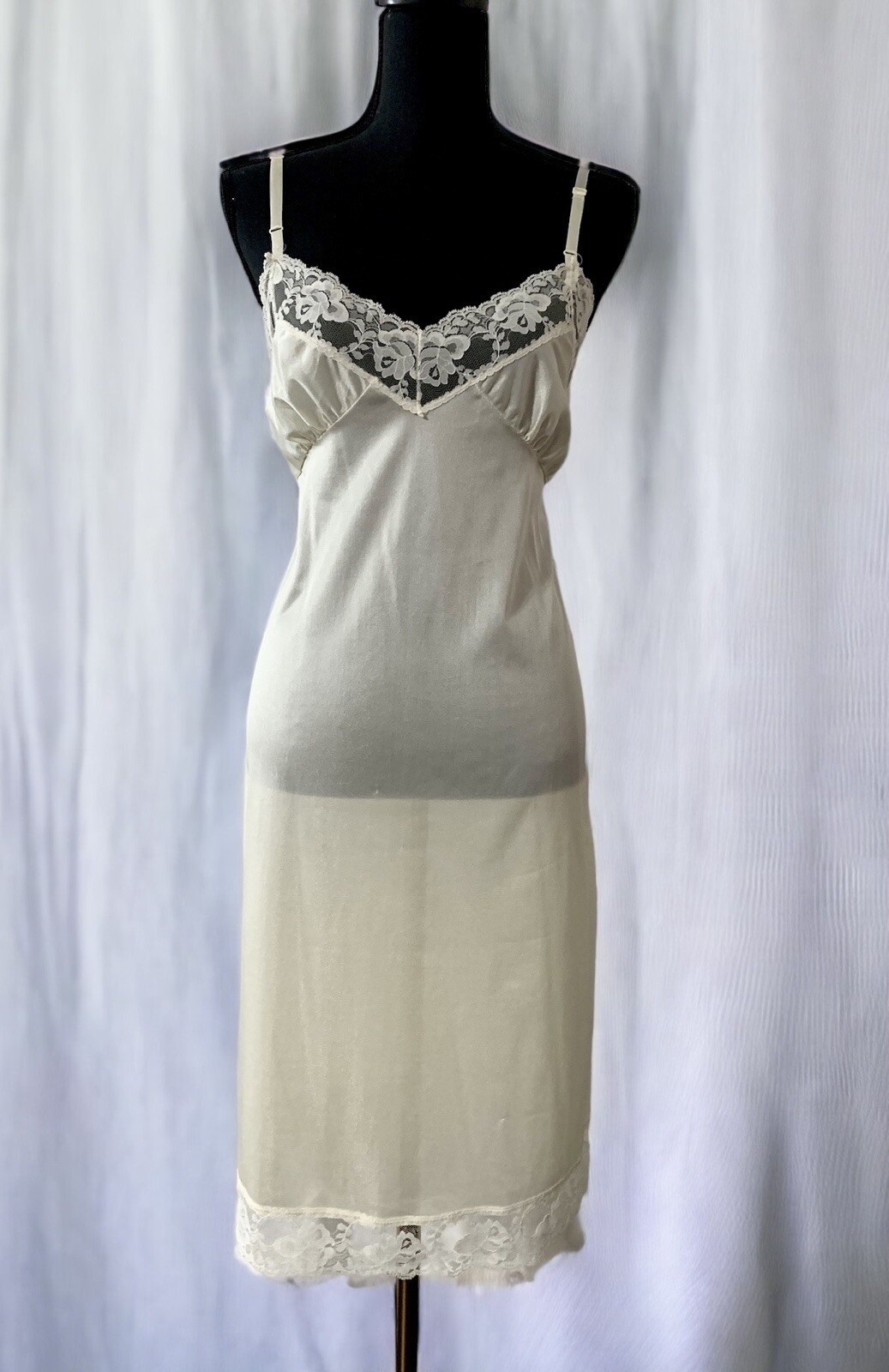 VTG Coquette Babydoll Boudoir Pinup Glam Slip Dress Lingerie Nylon Cream Lace