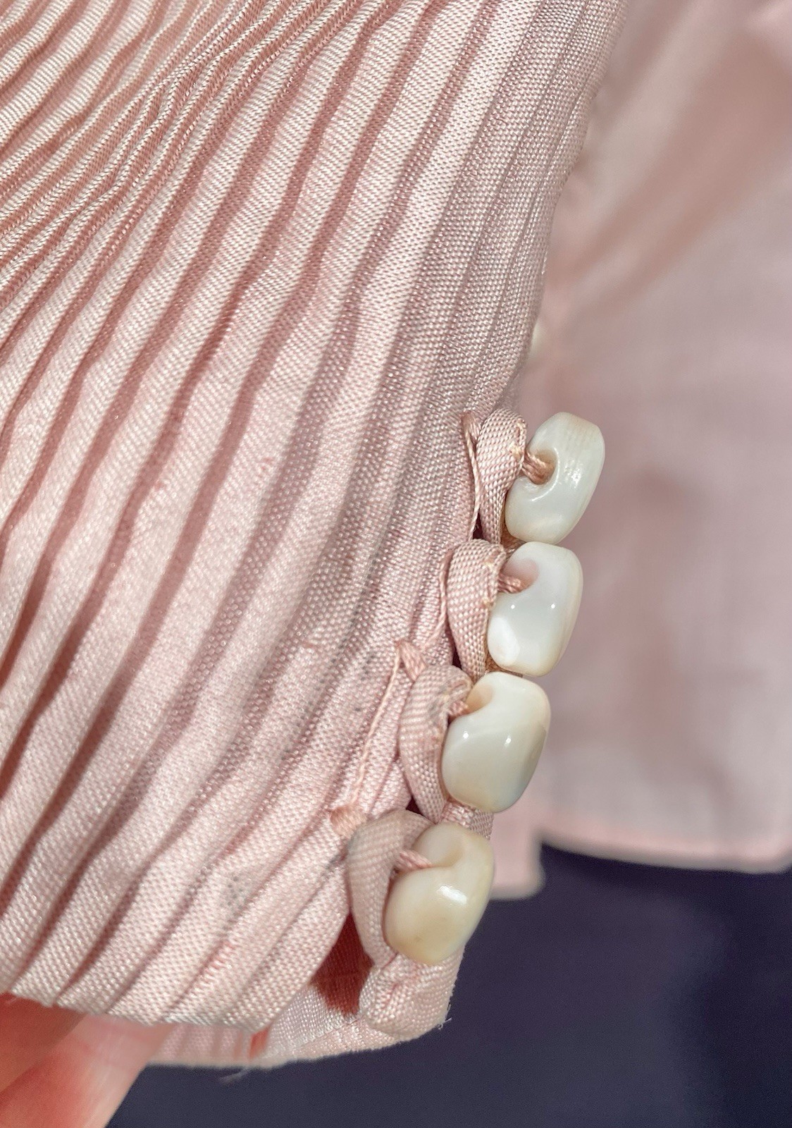 Vintage 1940s 1950s STUNNING BLOUSE Pink Silk Pleated Collar Cuffs Glass Buttons