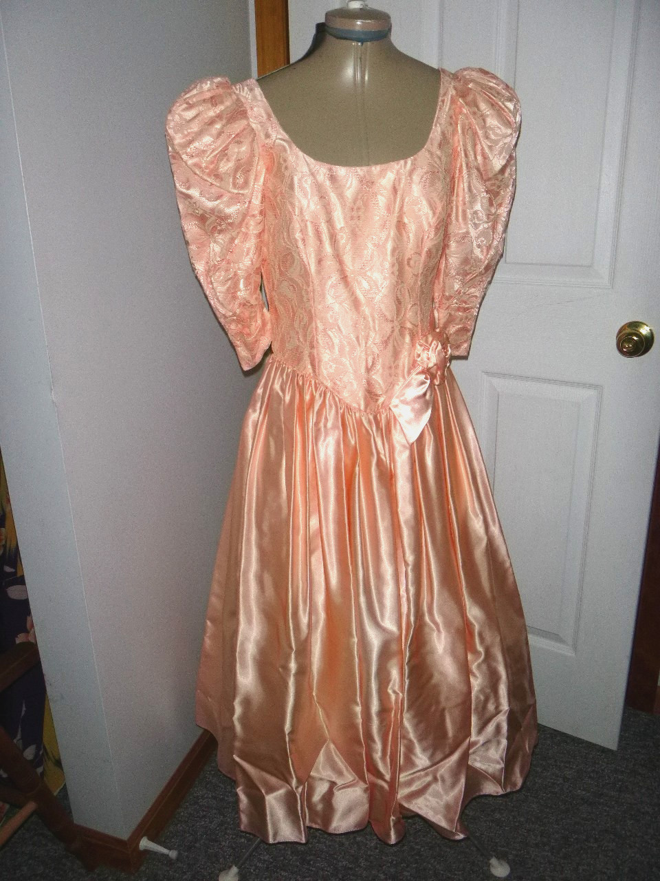 Vtg 80’s Dance Allure (Alfred Angelo) Peach Satin Lace Prom Dress W/Crinoline S