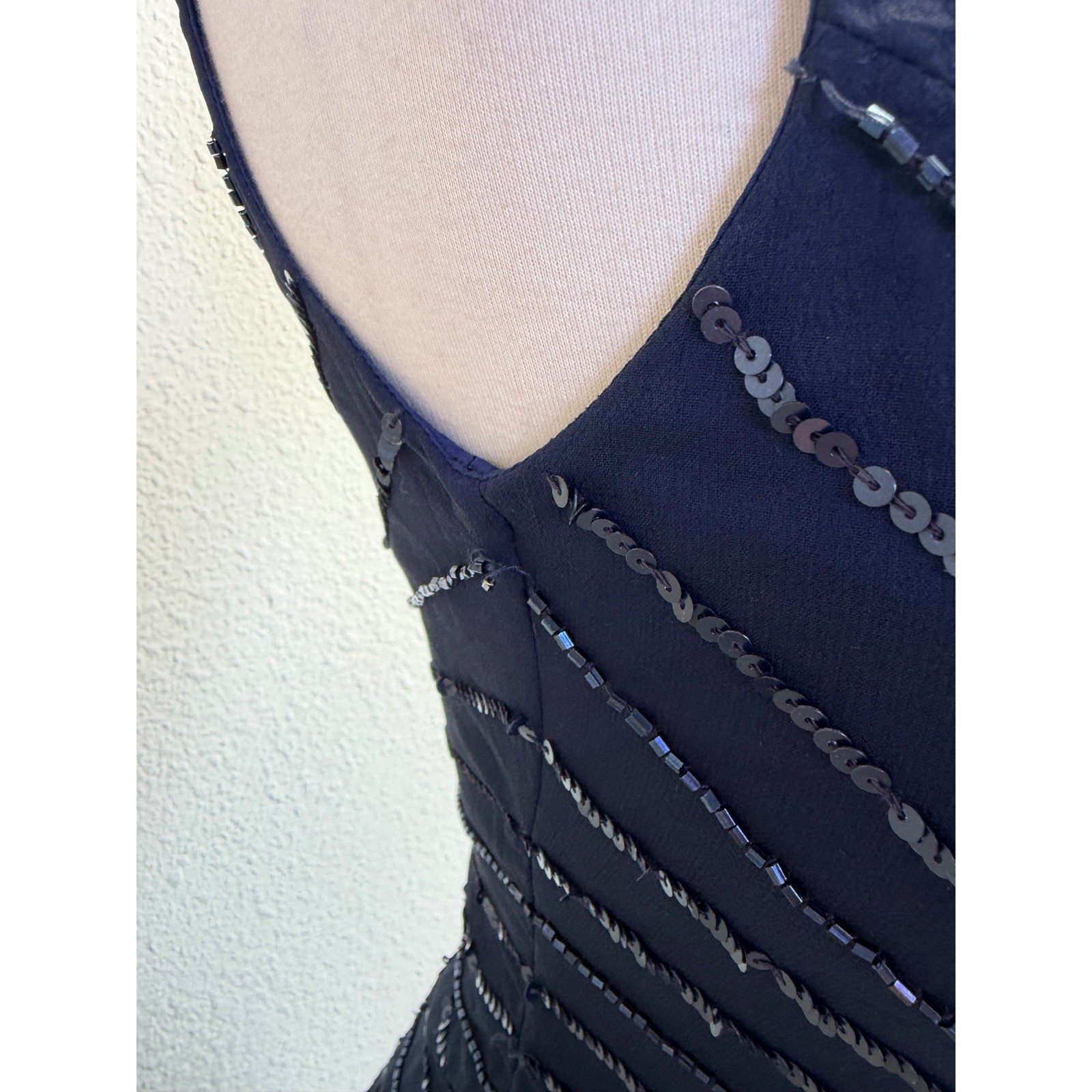 Vtg Navy Blue Pure Silk Beaded V Neck Dress Womens 0 Regal Luxury Fairy Event