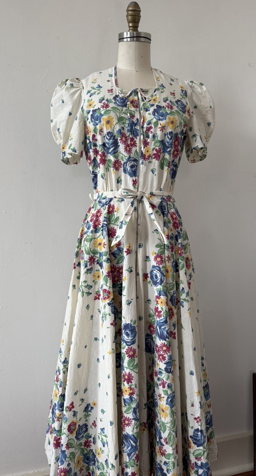 Vintage 1930s 40s Floral Cotton Zipper Front House Coat/Dress Oppenheim Collins