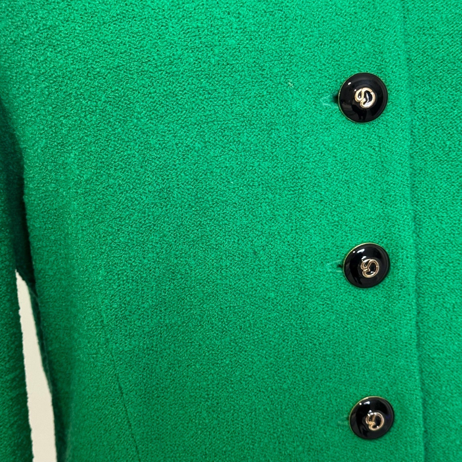 Vintage St John green Santana knit blazer with black and white knit trim