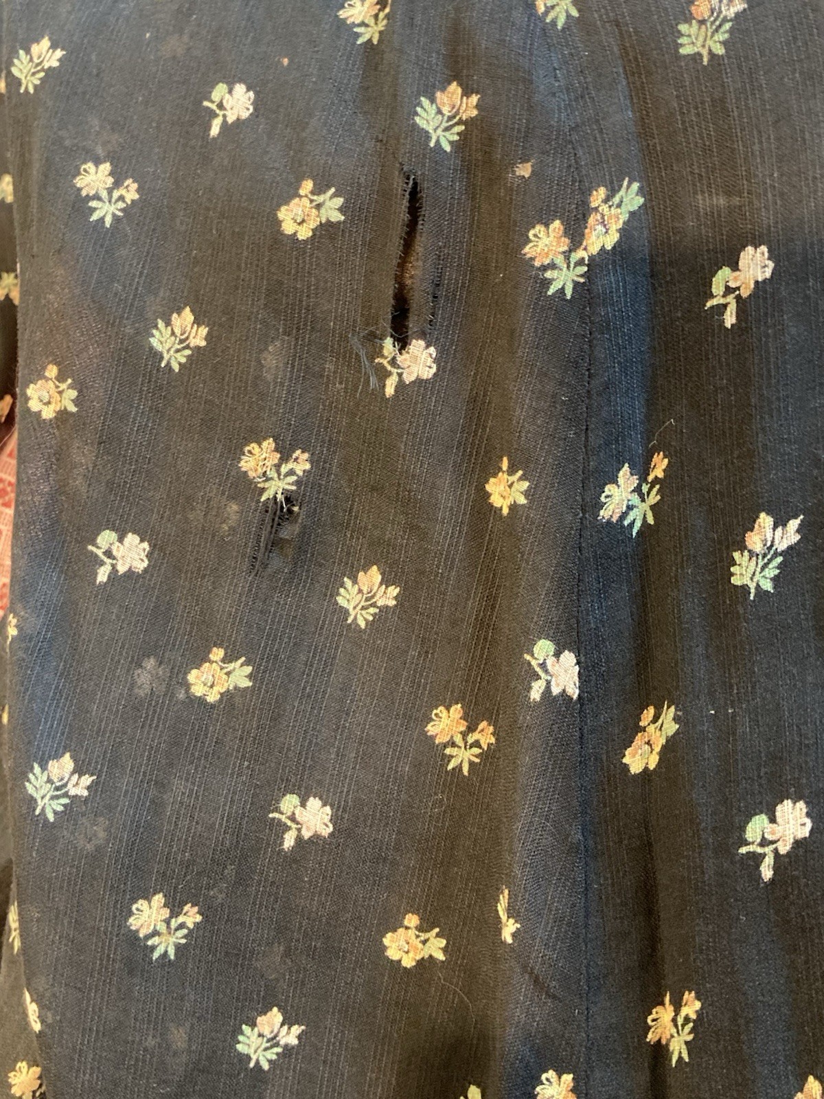 Vintage 1890s 1900s Victorian 2 pc dress print w little flowers