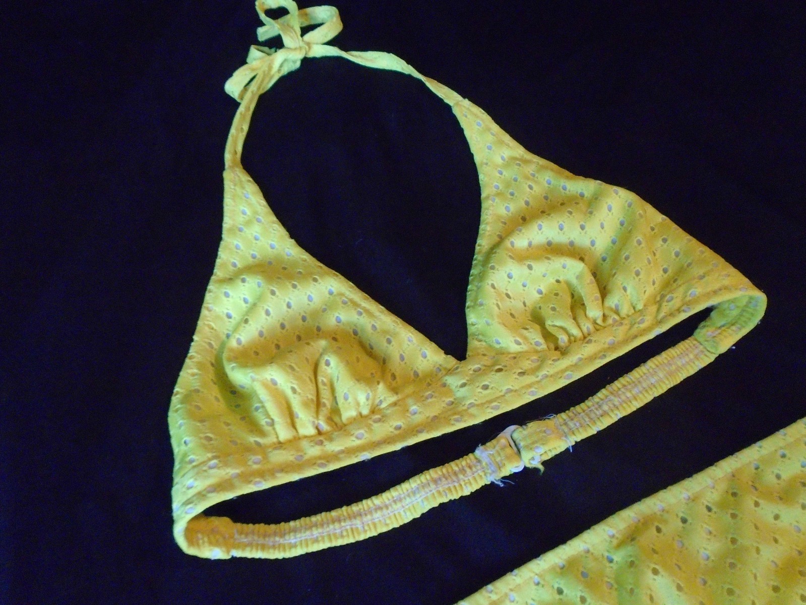 Bright Yellow Nylon Vintage 1960’s Women’s Hipster BIKINI Swimsuit M L