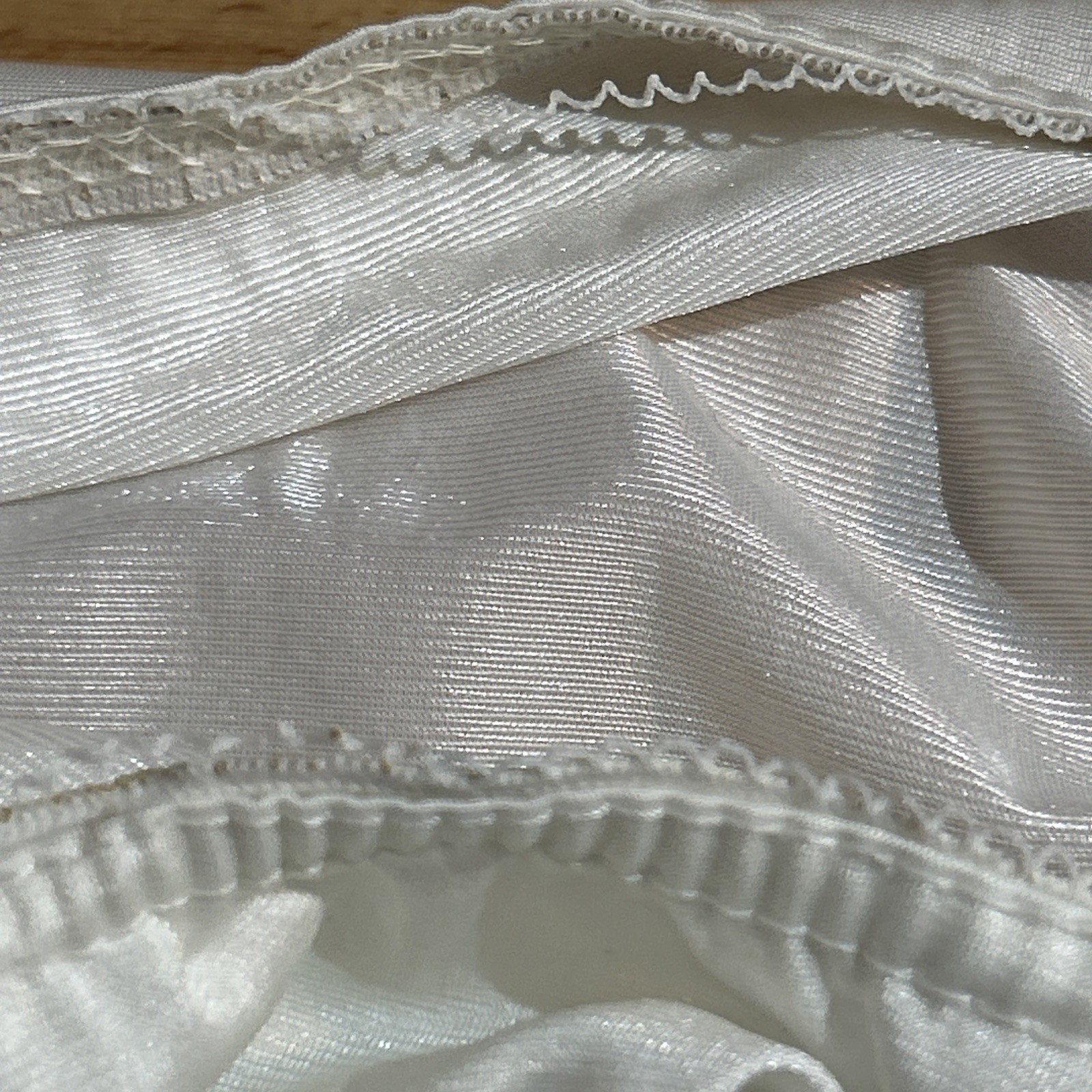 White MELODY Slip Bottom Size Large 27″ W/Lace Trim Lingerie 1950s/60s Vintage