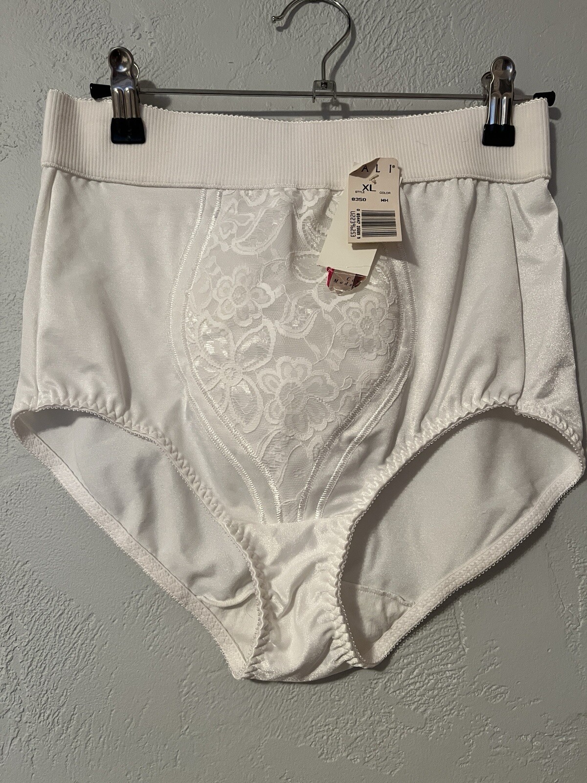 NOS NWT 90s BALI White Nylon Panty Brief Shaper Girdle Firm Control 8350 Sz L/XL