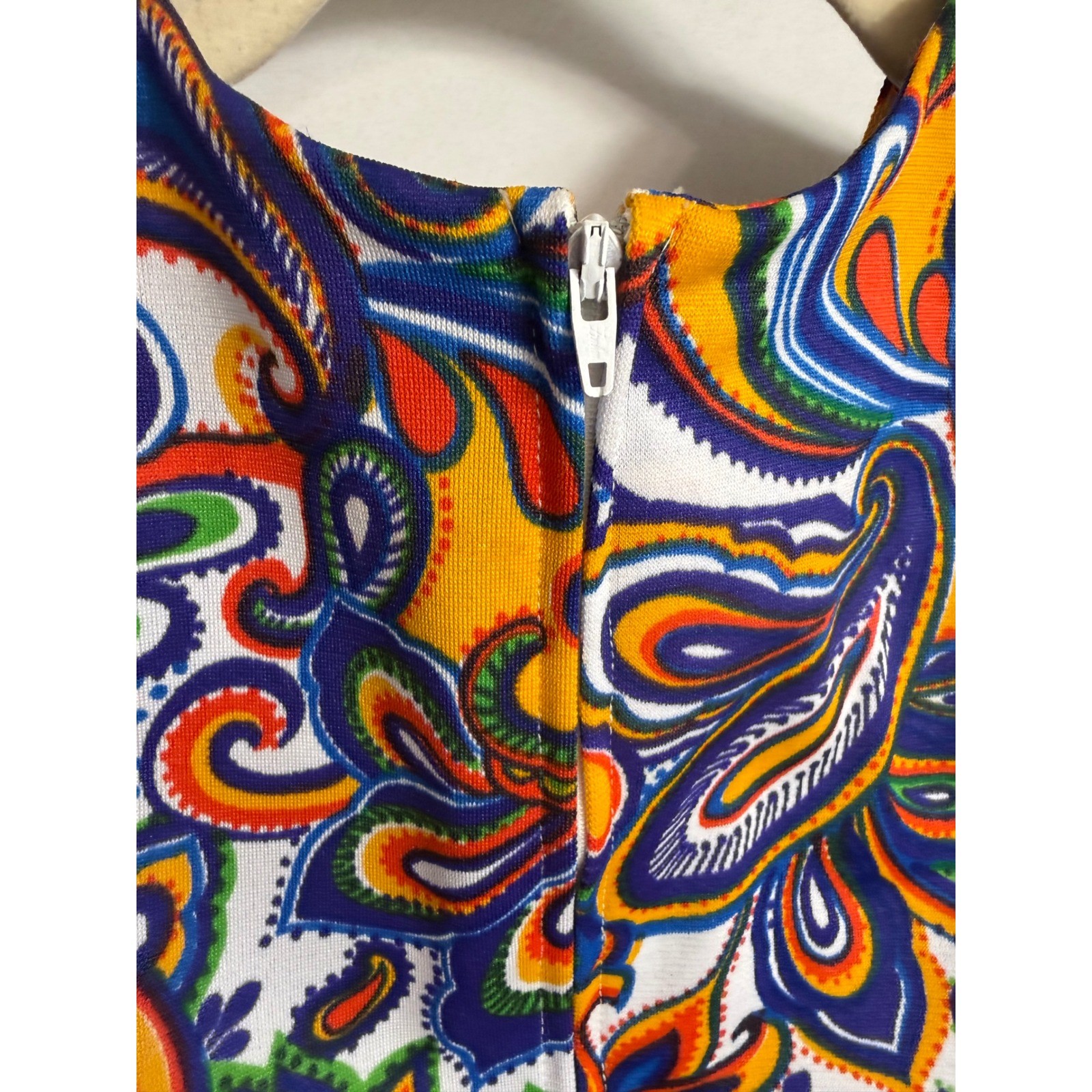 Ja Na of Hawaii Maxi Dress Paisley Print Short Sleeve Vintage Size 6 bright 60s