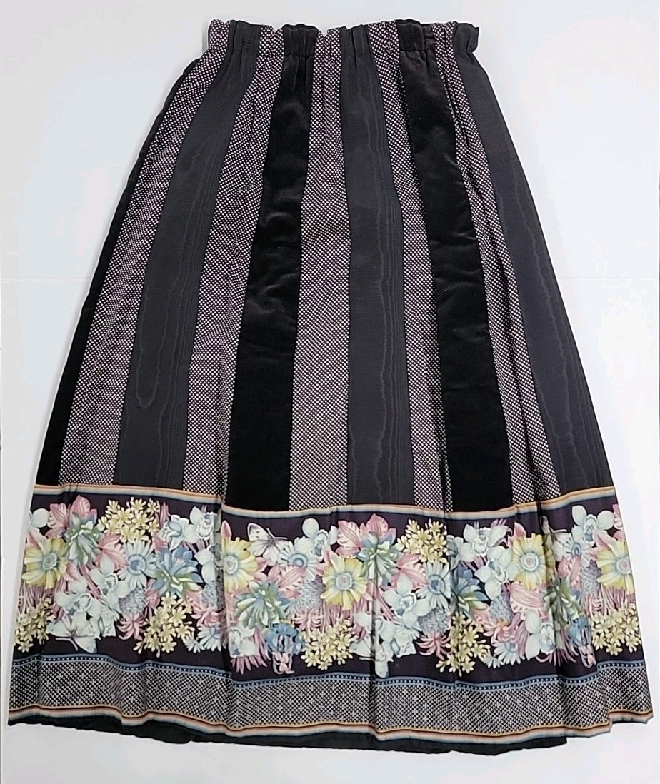 Vintage Mr. Hank Black Patch Butterly Garden Floral Boho Cottagecore Skirt
