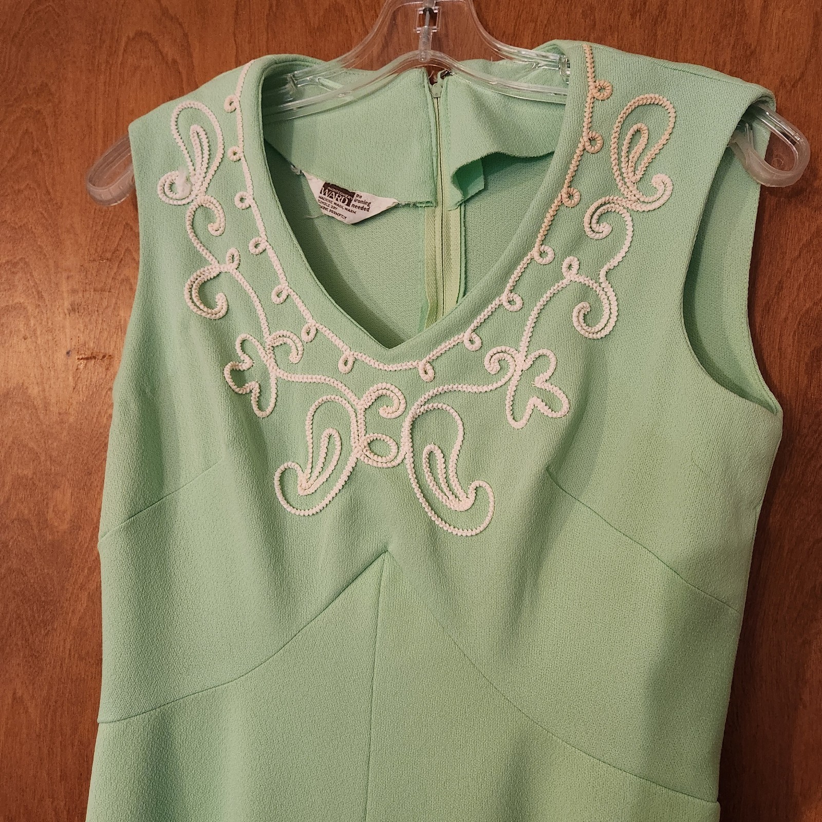 Vintage 70’s Montgomery Ward Maxi Dress Mint Green Poly Zip Back Dress 12 Tall