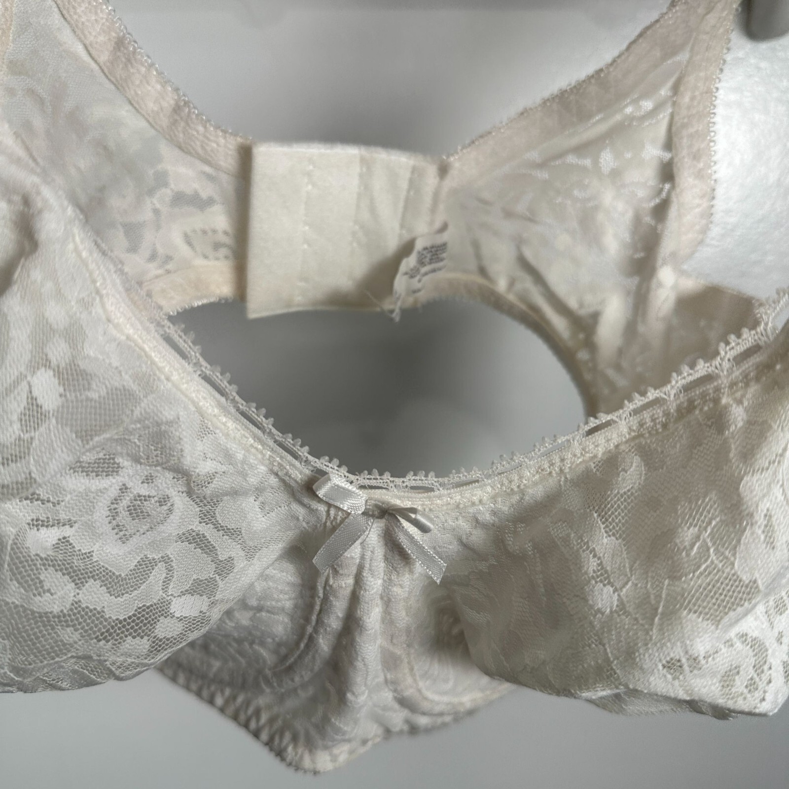 Vintage Bali 34DD Bra Lace 3432 Underwire Ivory Stretch Sheer Sexy Adjustable