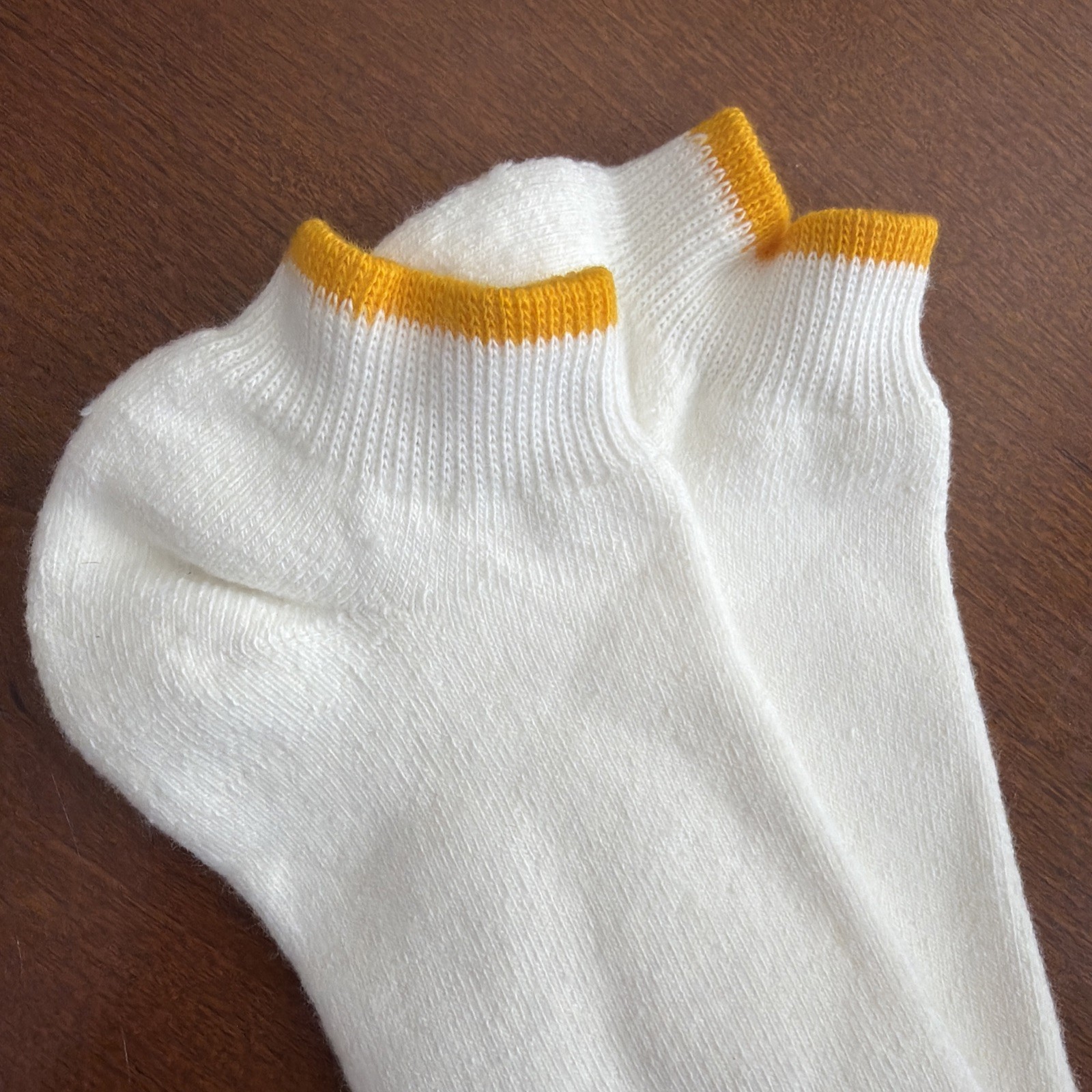 New! 9-11 Low Cut Socks Ankle Acrylic Multiple Colors White Yellow.