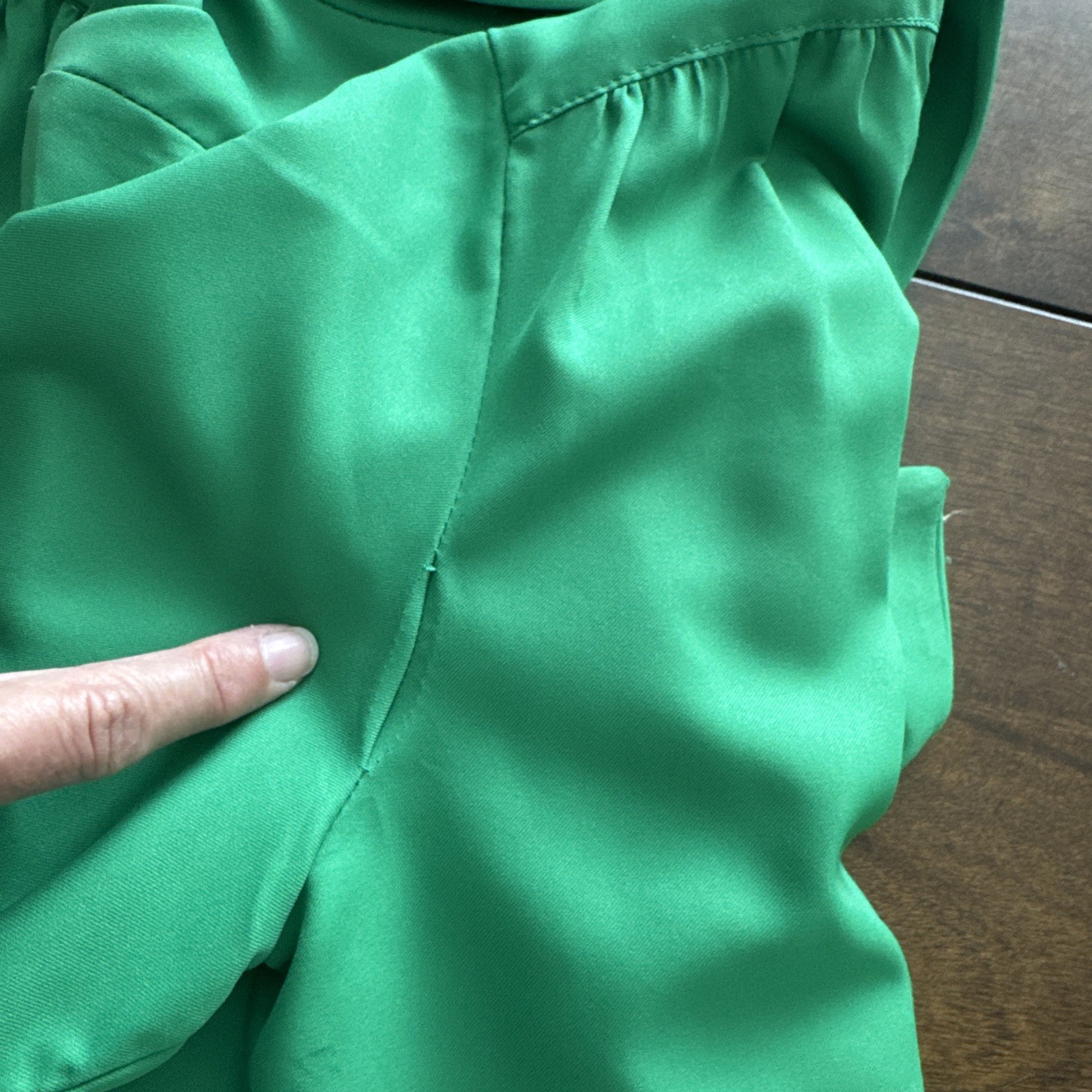 Donovan Galvani vintage green blouse 12 Retro Secretary Mod Academia Bow Front