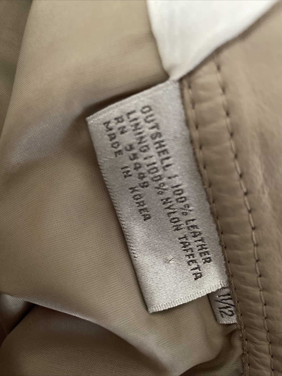 Tamazzia vintage real leather Ivory Pencil skirt lined pristine SZ 11-12.