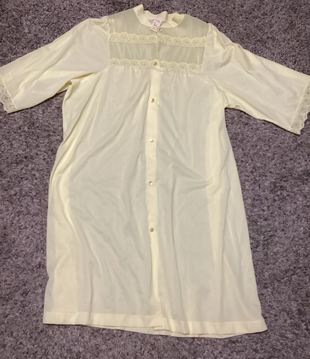 Vintage Tex sheen Lingerie Butter Yellow Nylon Button Front Nightgown Size L