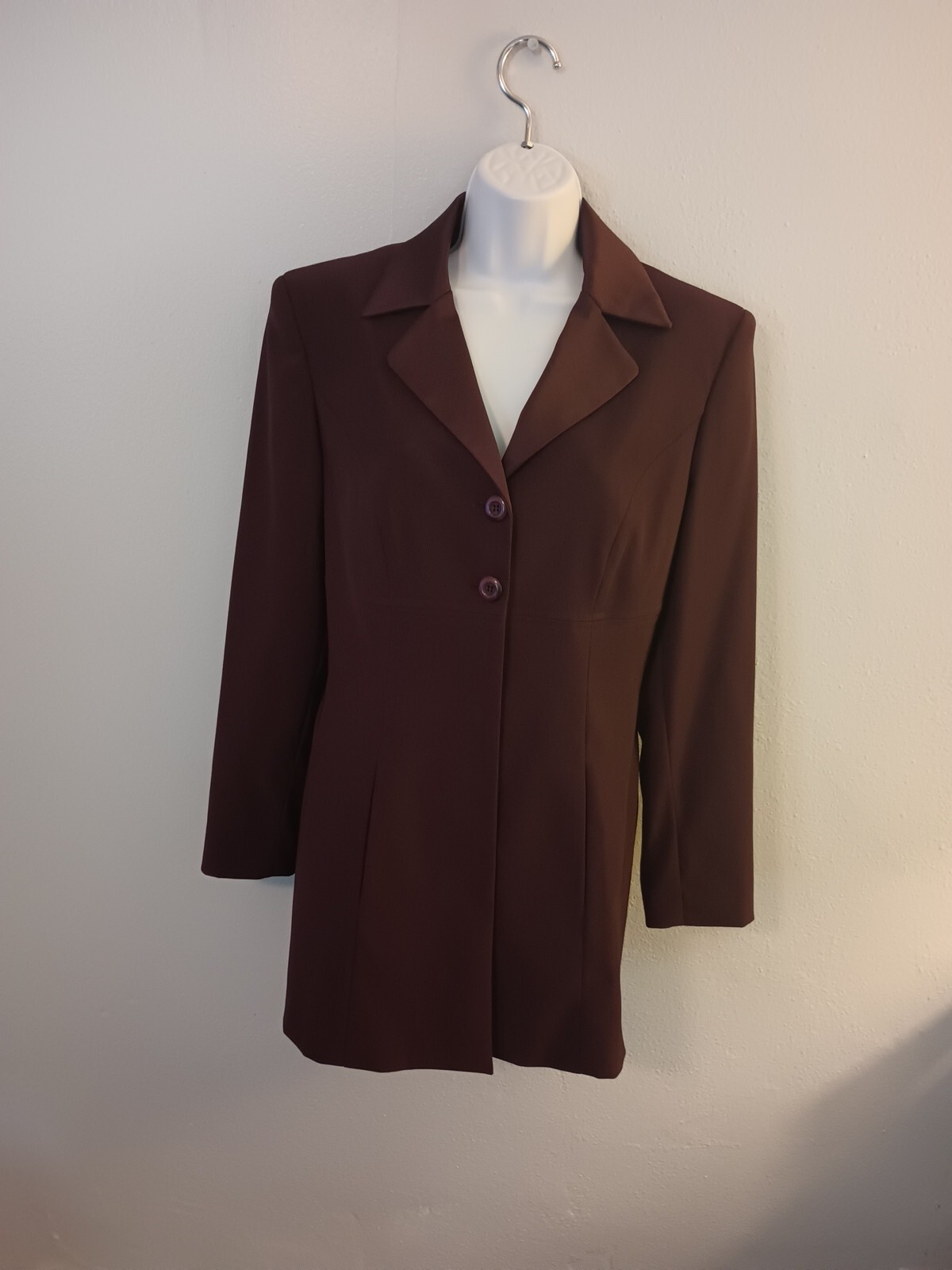 Gantos Jacket Long Burgandy 2 button Close Shoulder Pads Vtg. Women’s Size 6