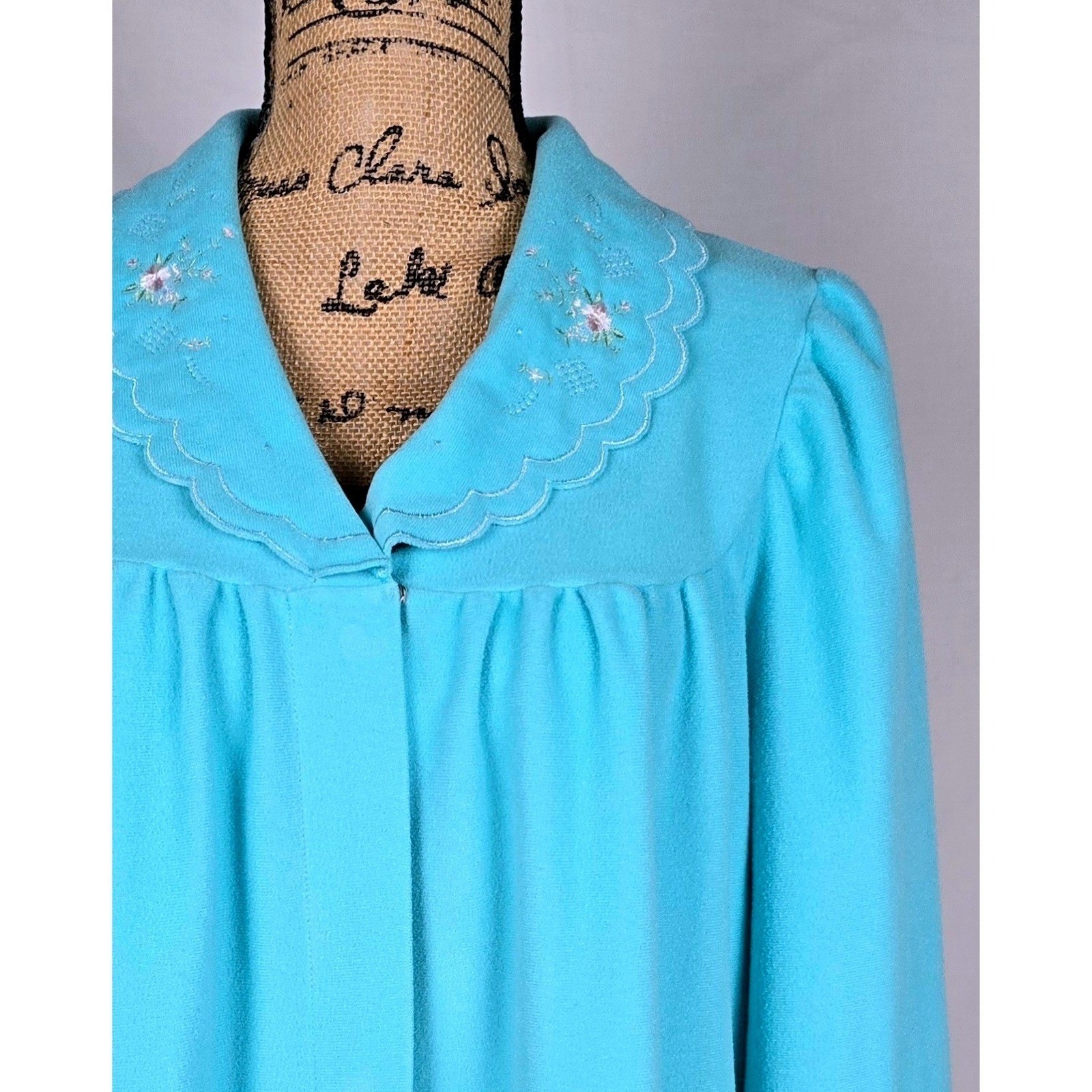 Vintage Shadowline Robe Turquoise Blue Fleece Floral Embroidered Snap Front L