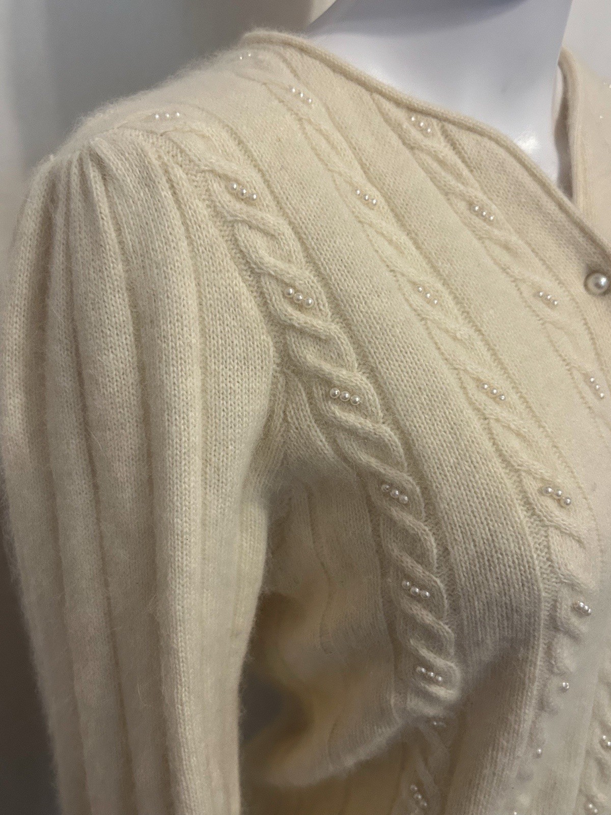Rare Vintage Club Classic Sz 8 Cream Faux Pearl Angora Cardigan Retro Elegant