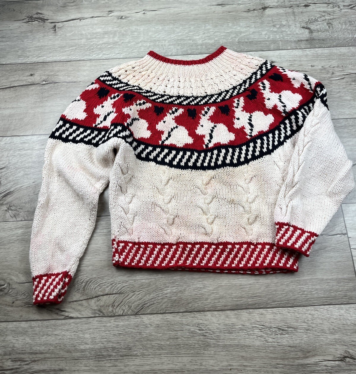 Vintage The Eagle’s Eye Sweater Women’s Sz Small Bunnies Fair Isle Handknit READ