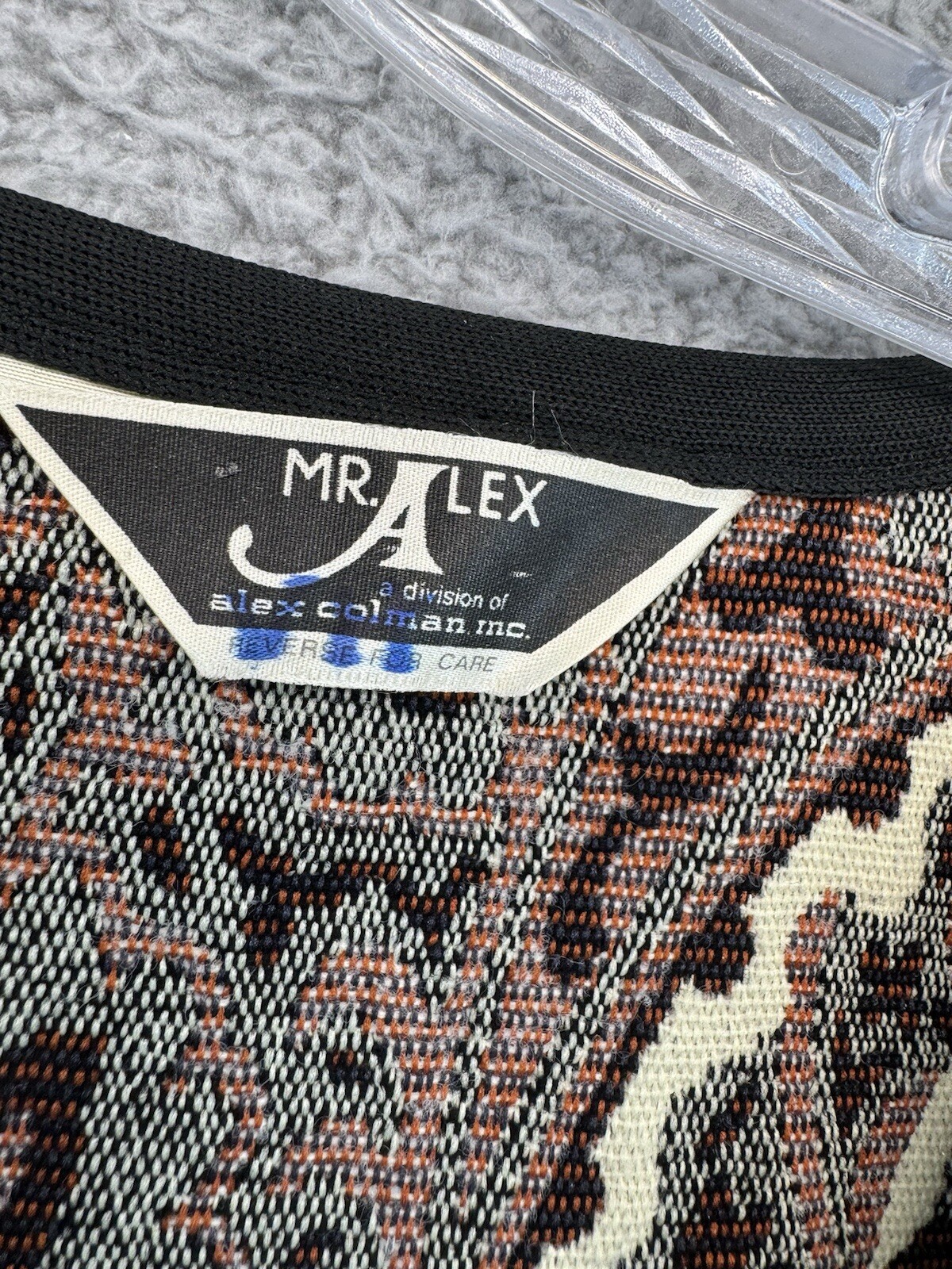 Mr.Alex Alex Colman Inc Tapestry Open Sleeveless Vest 27”H X 22”W
