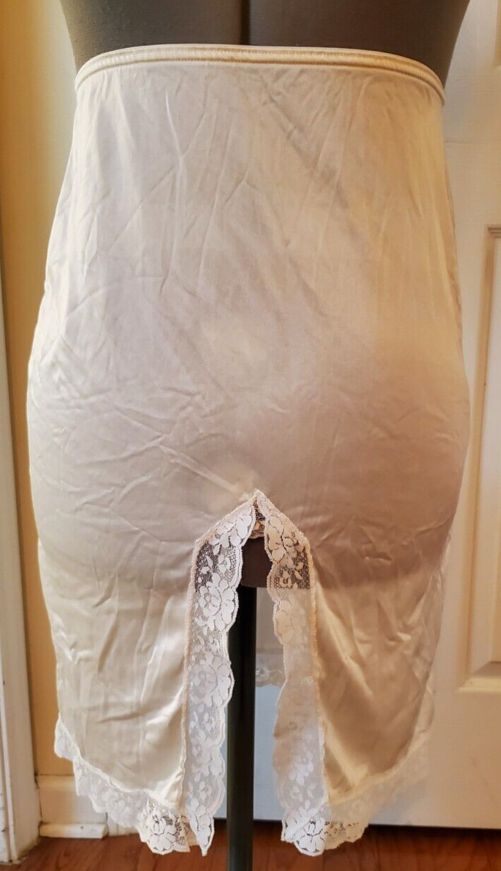 Vintage Mardor White 100% Nylon Tricot Half Slip Skirt Lace Size Medium-6