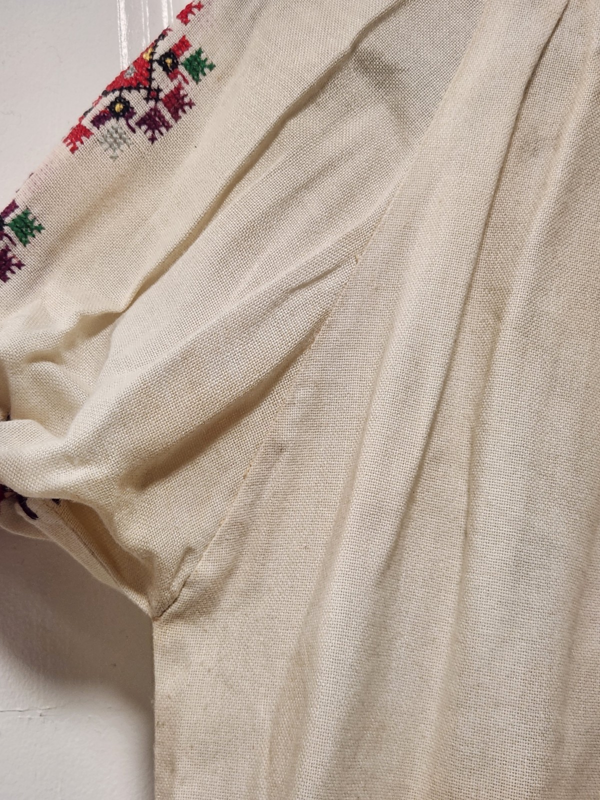 Vintage Hand Embroidered Romanian Folk Blouse Boho Ethnic Peasant Top White L/XL