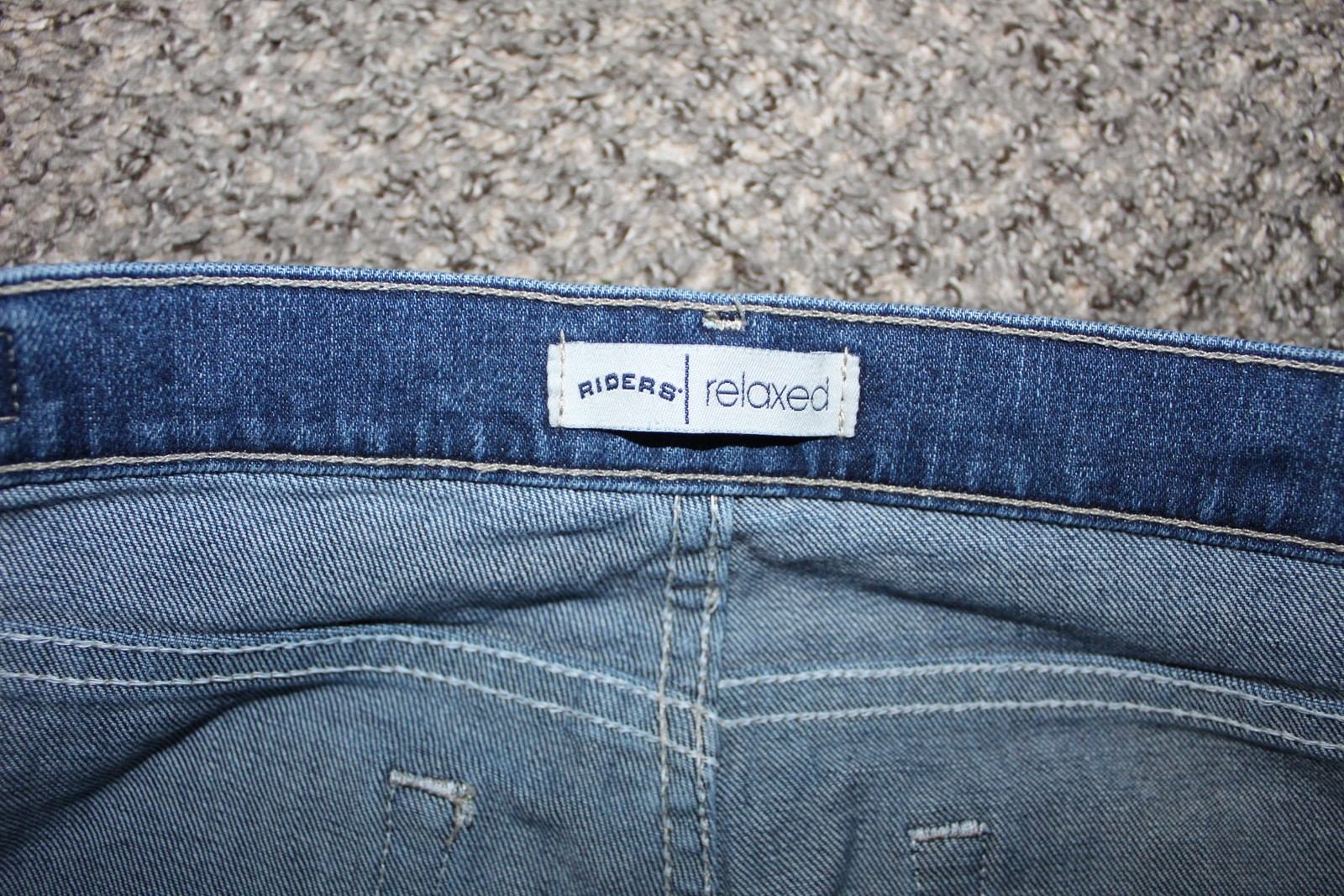 Riders Relaxed Fit Women’s Blue Denim Jeans Size 14P Petite 27″ Inseam Cotton