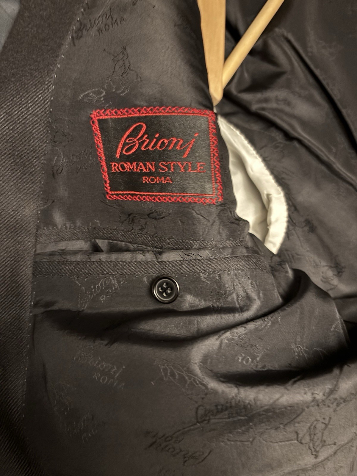Brioni Roman Style 100% Cashmere Navy Double Breasted Blazer Size 44R EU 54